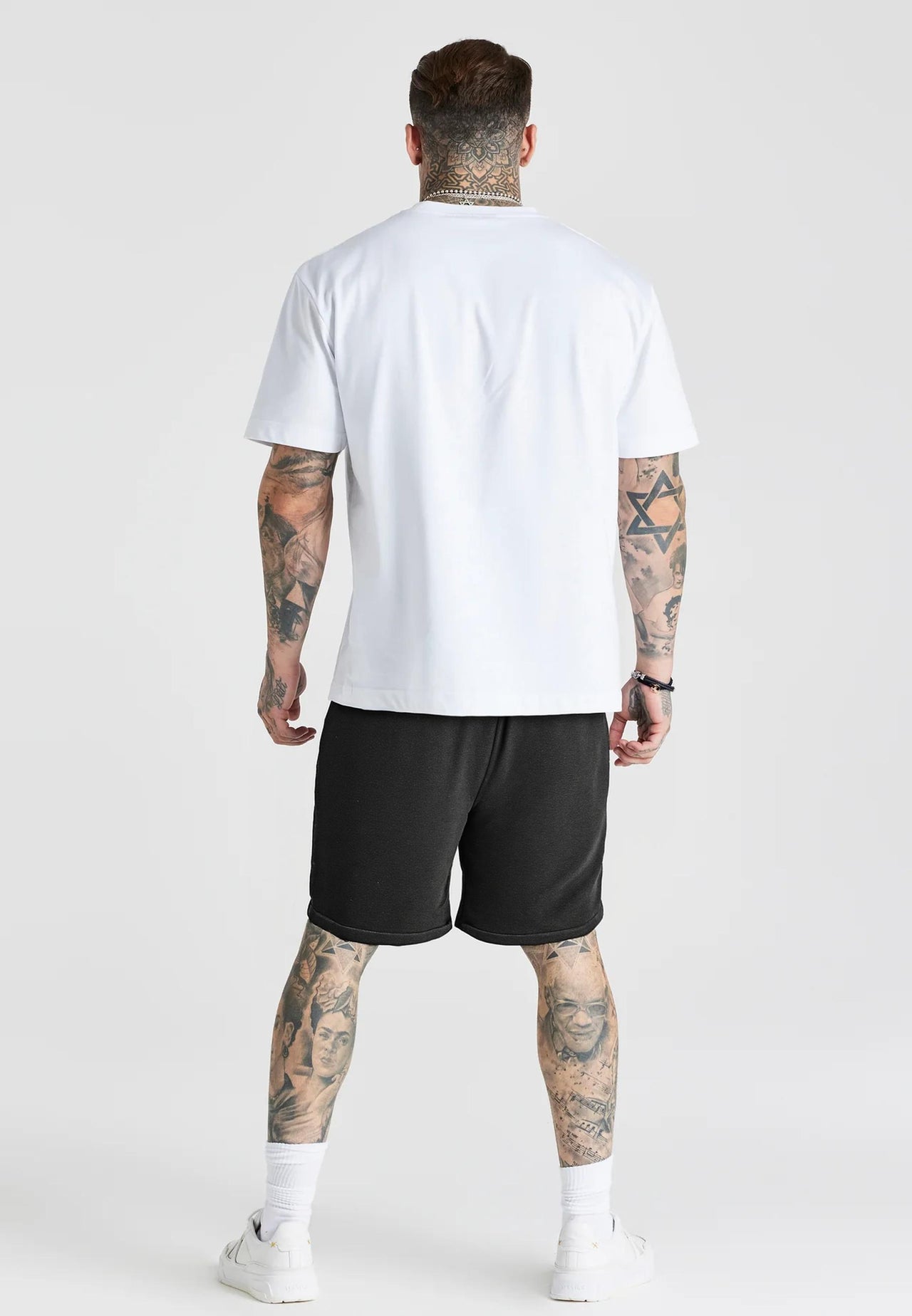 Black Essentials Shorts (4)