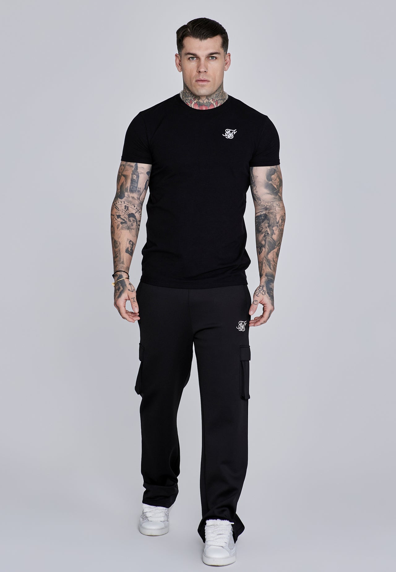 Black Essentials T-Shirt (2)