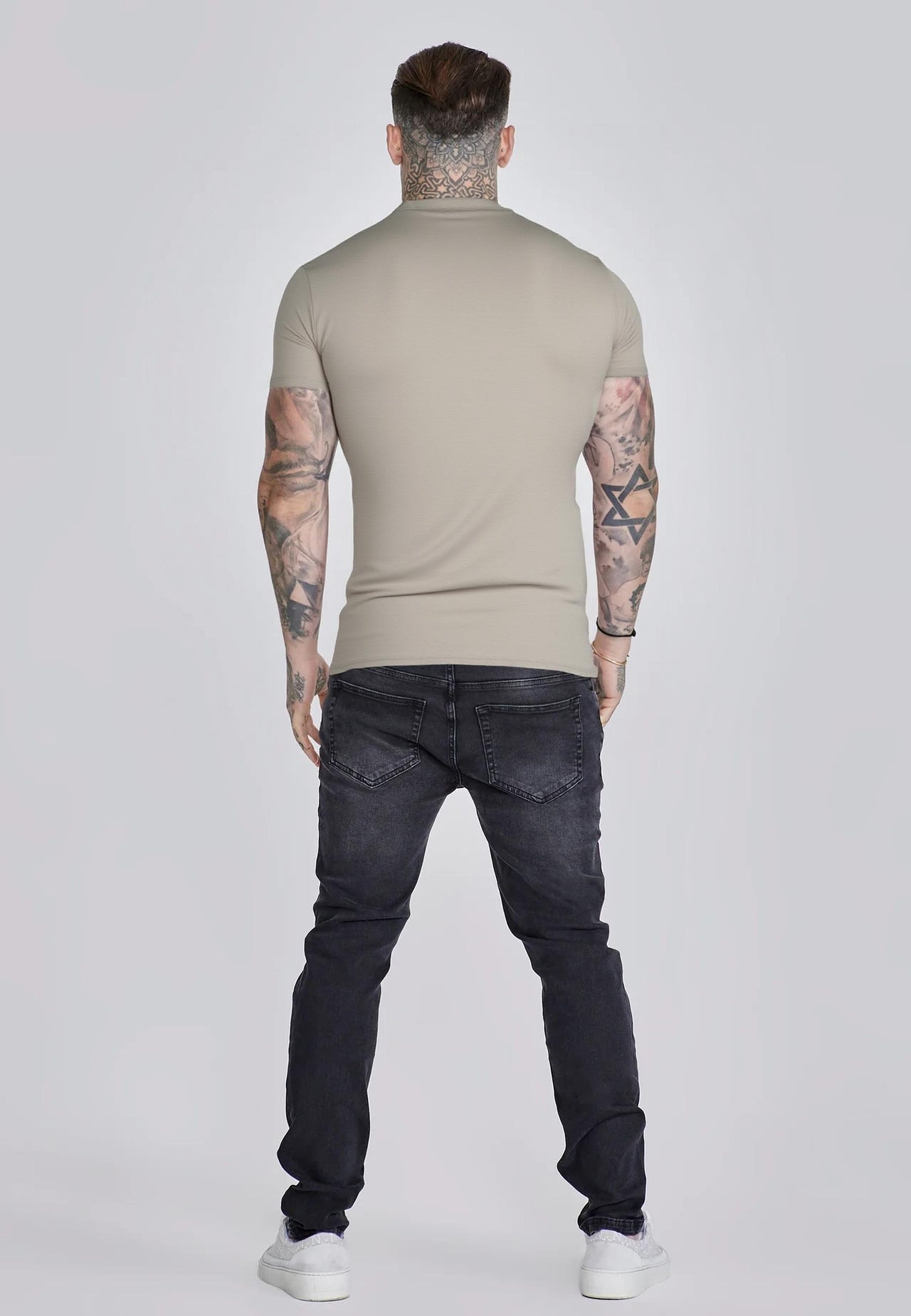 Ecru Essentials T-Shirt (4)