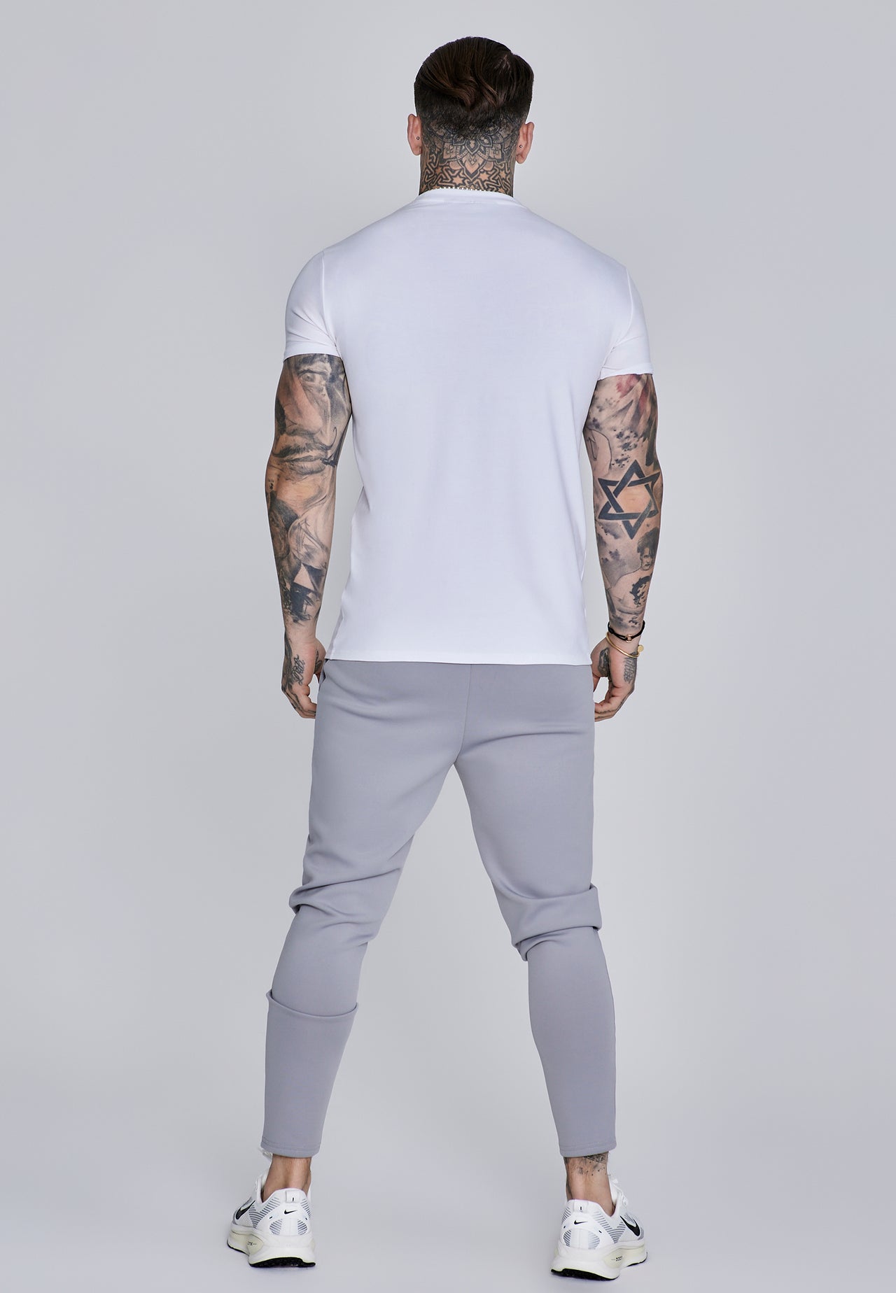 White Essentials T-Shirt (4)