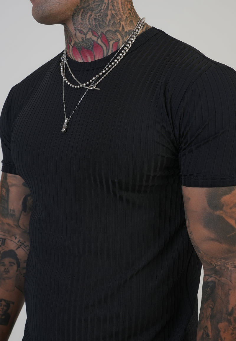 Black Muscle Fit T-Shirt (1)