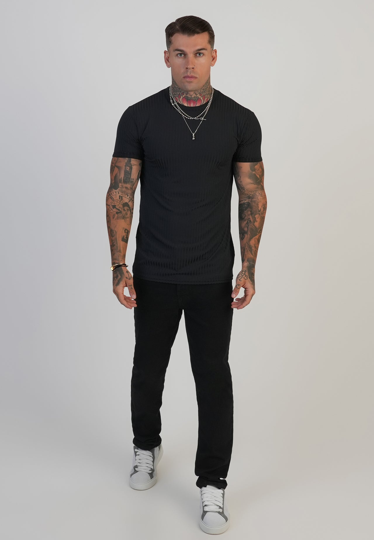Black Muscle Fit T-Shirt (2)