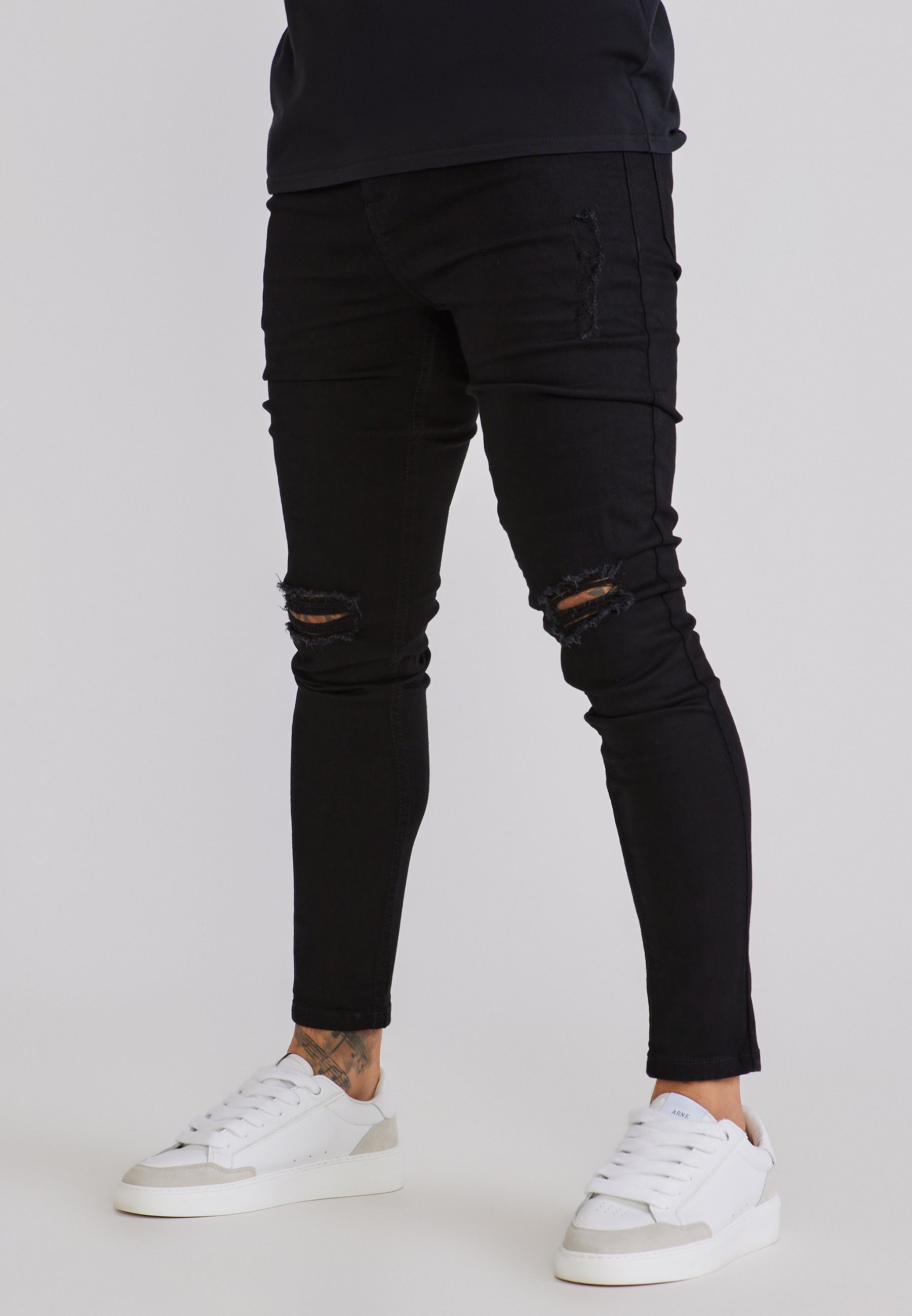 Distressed Skinny Jeans