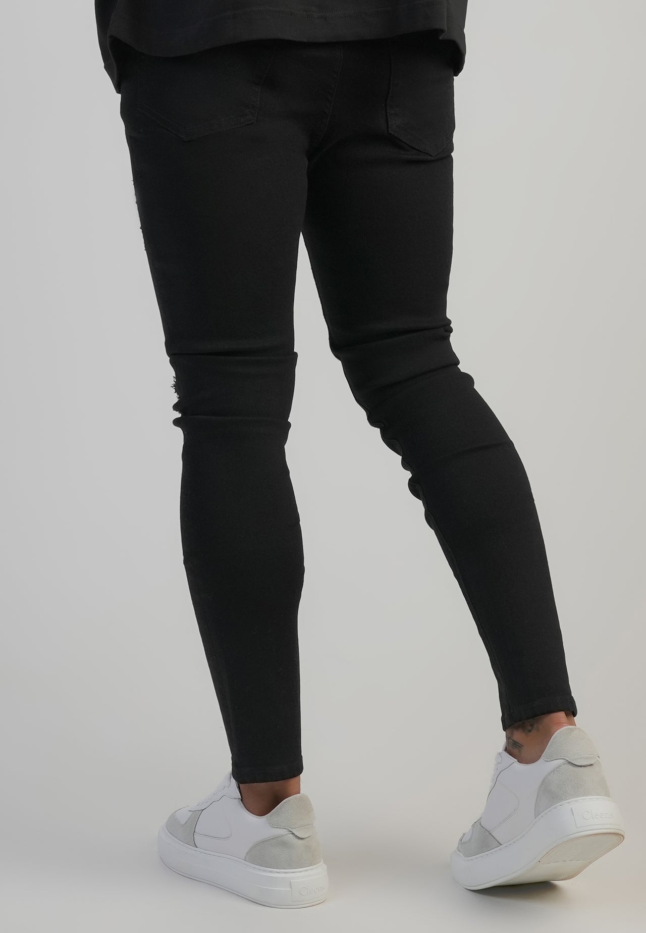 Black Distressed Skinny Jeans (2)