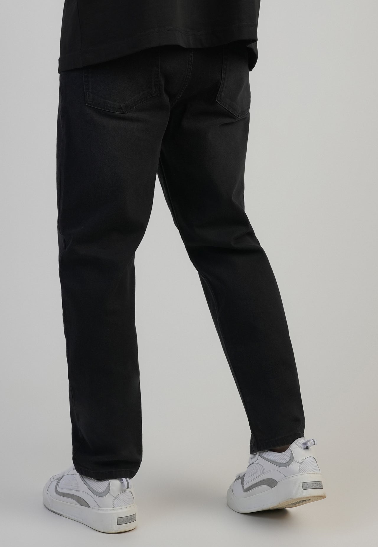 Black Tapered Fit Jeans (2)