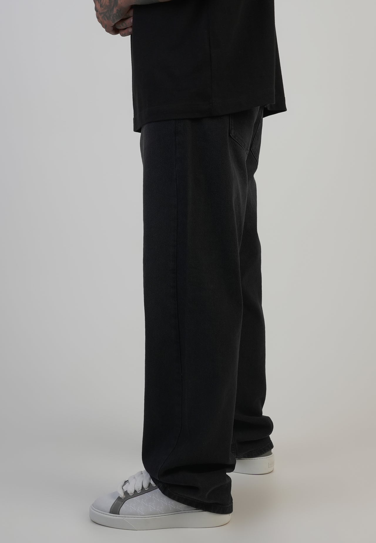 Black Loose Fit Jeans (1)