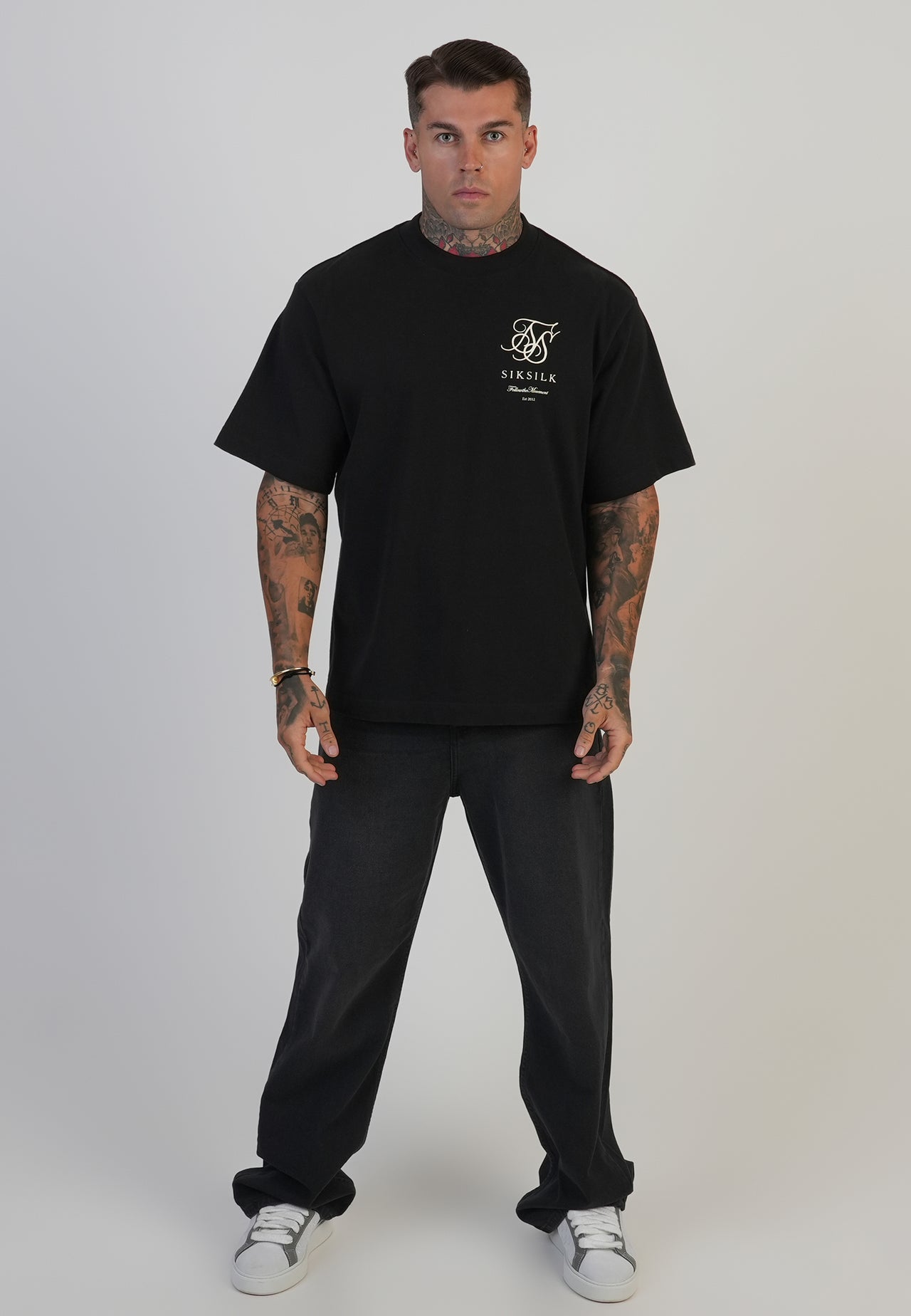 Black Loose Fit Jeans (3)
