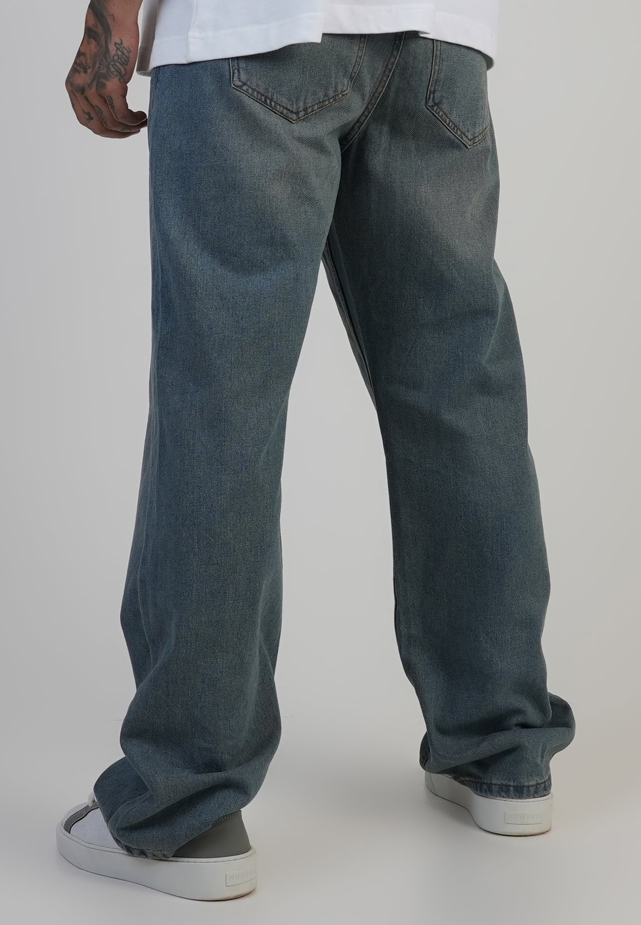 Vintage Blue Loose Fit Jeans (2)