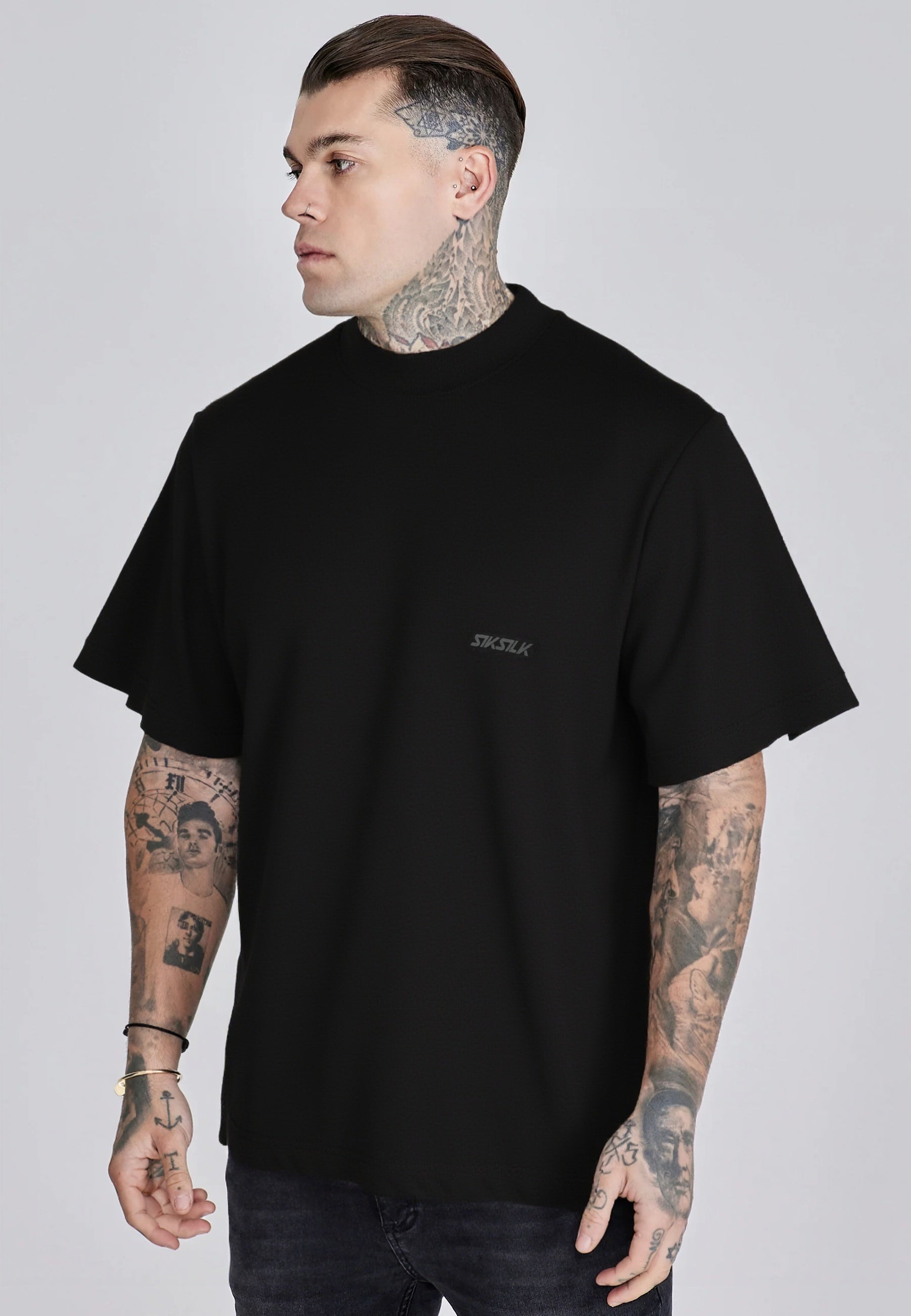 SikSilk Mens Black Graphic T-Shirt | SikSilk ES