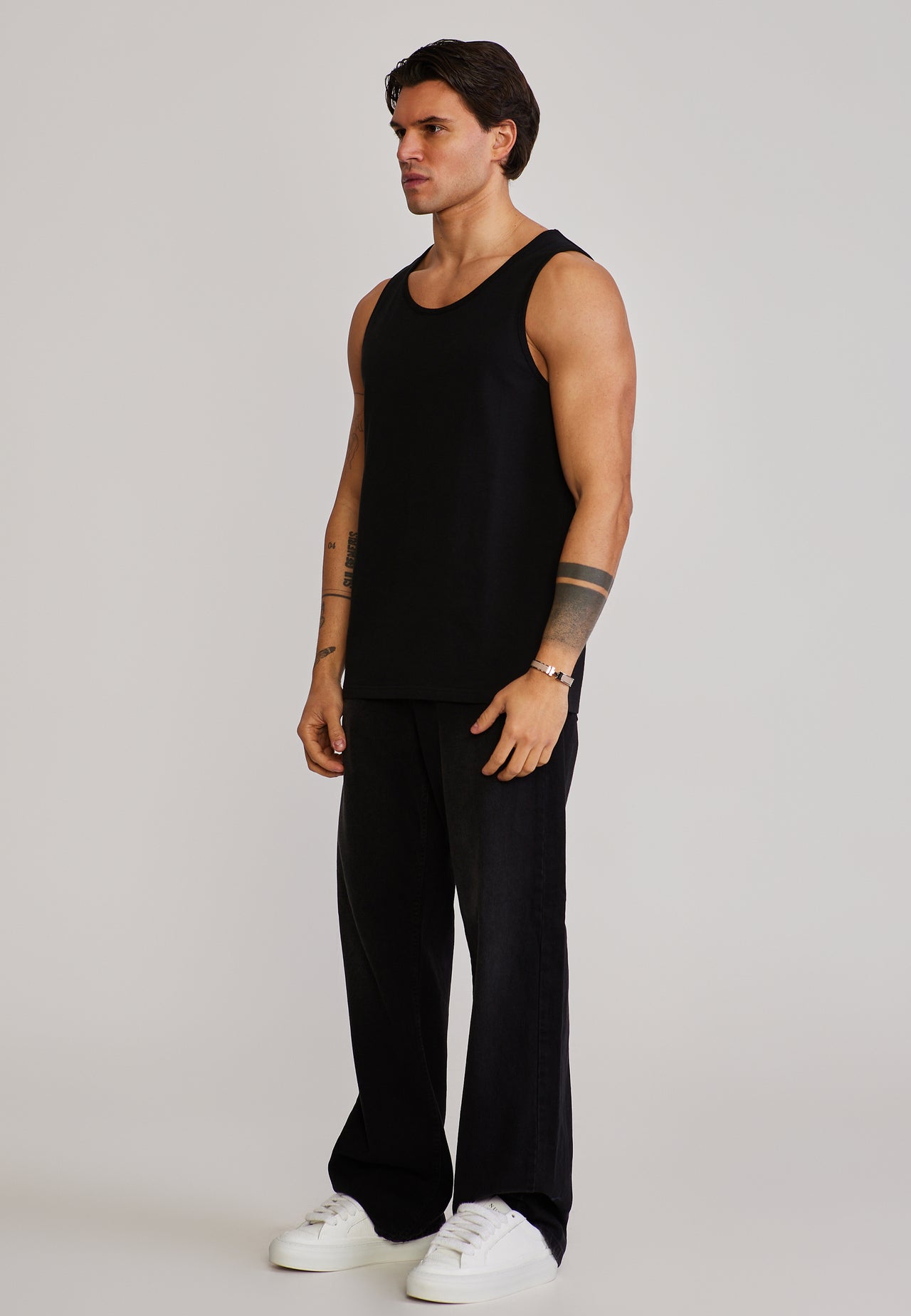 Black Loose Fit Vest (3)