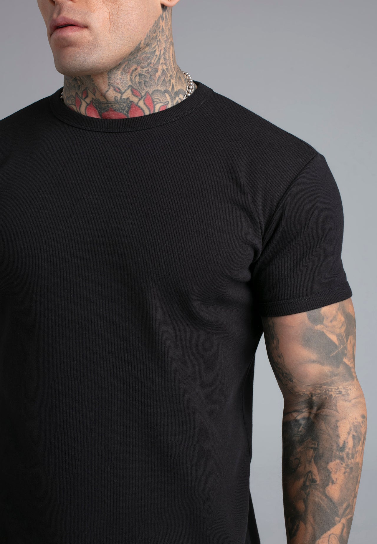 Black Muscle Fit T-Shirt (1)