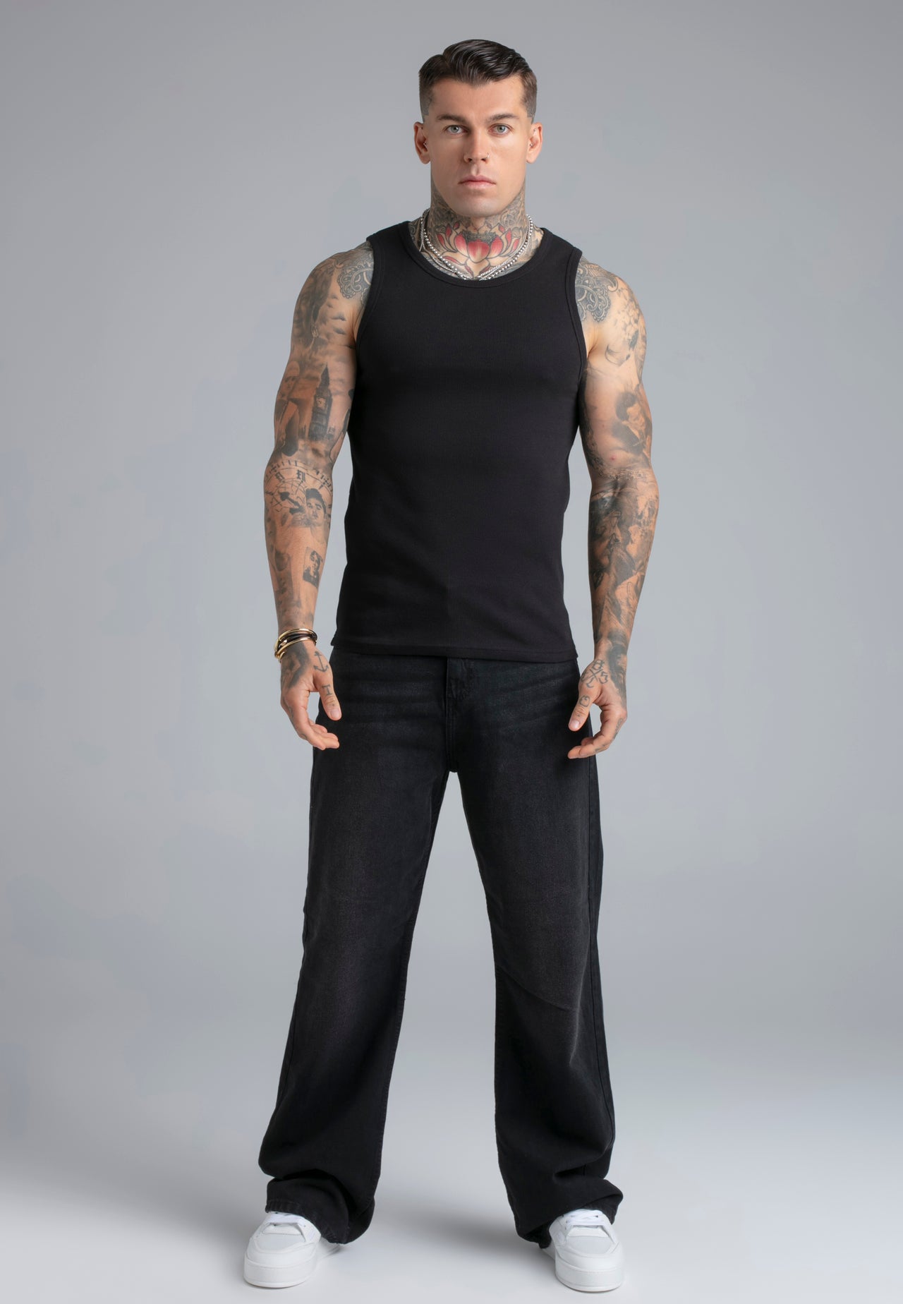 Black Ribbed Vest (2)