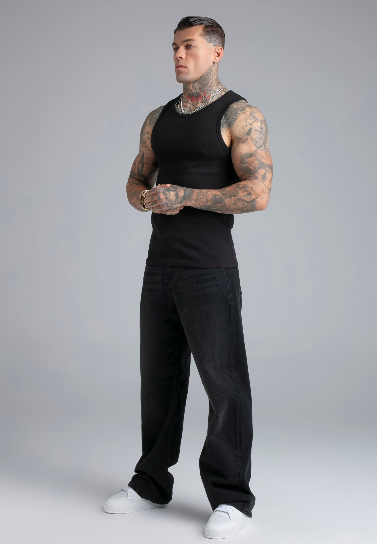 Black Ribbed Vest (3)