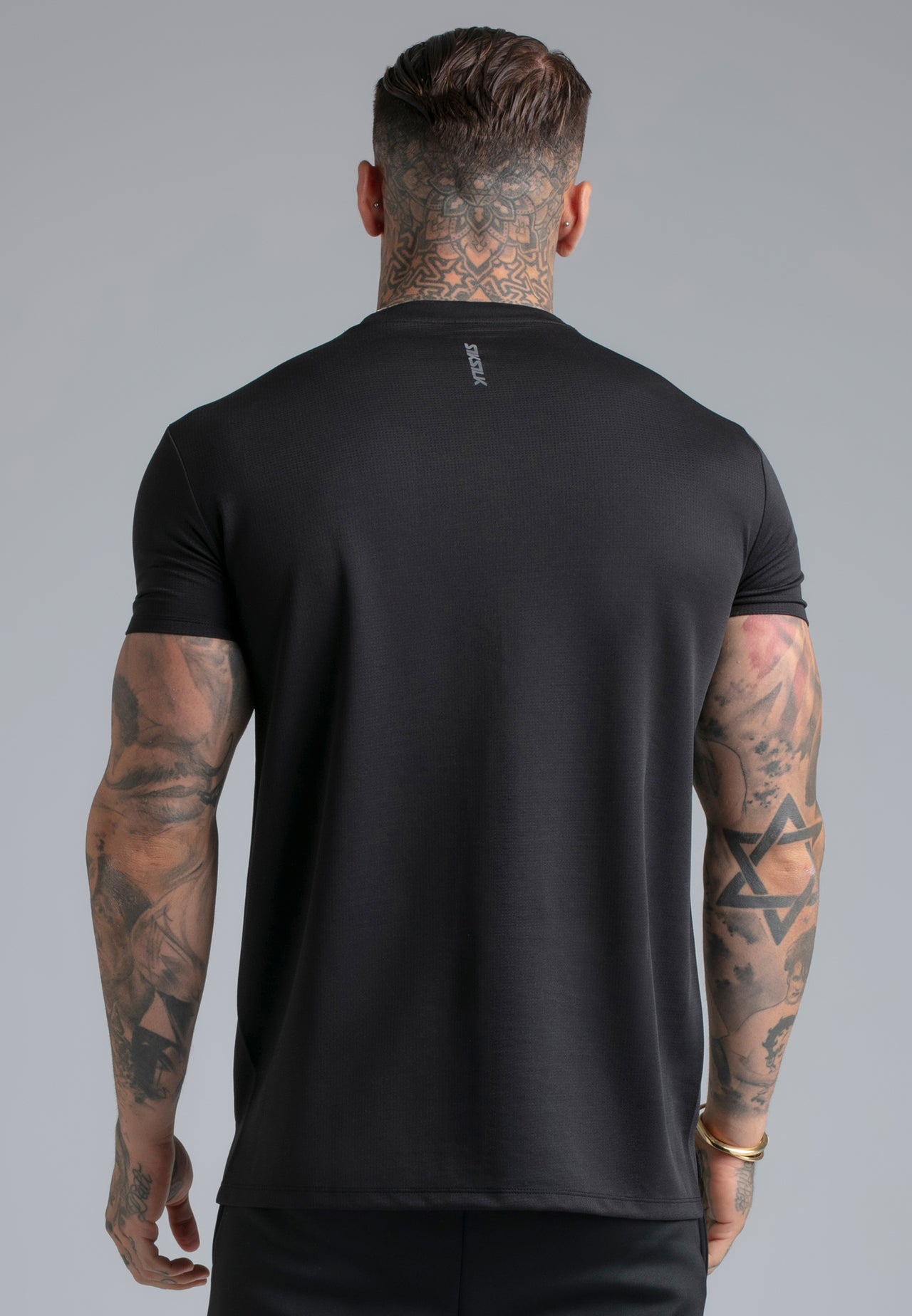 Black Muscle Fit T-Shirt (4)