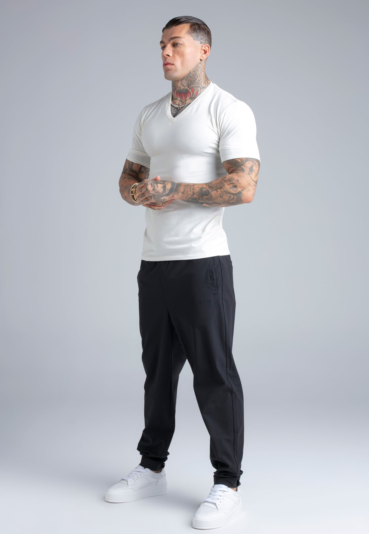 Ecru V-Neck T-Shirt (3)