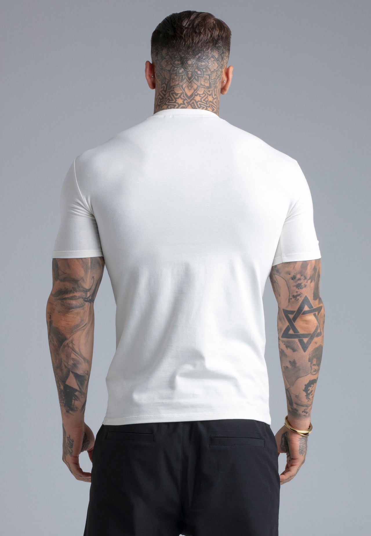 Ecru V-Neck T-Shirt (4)