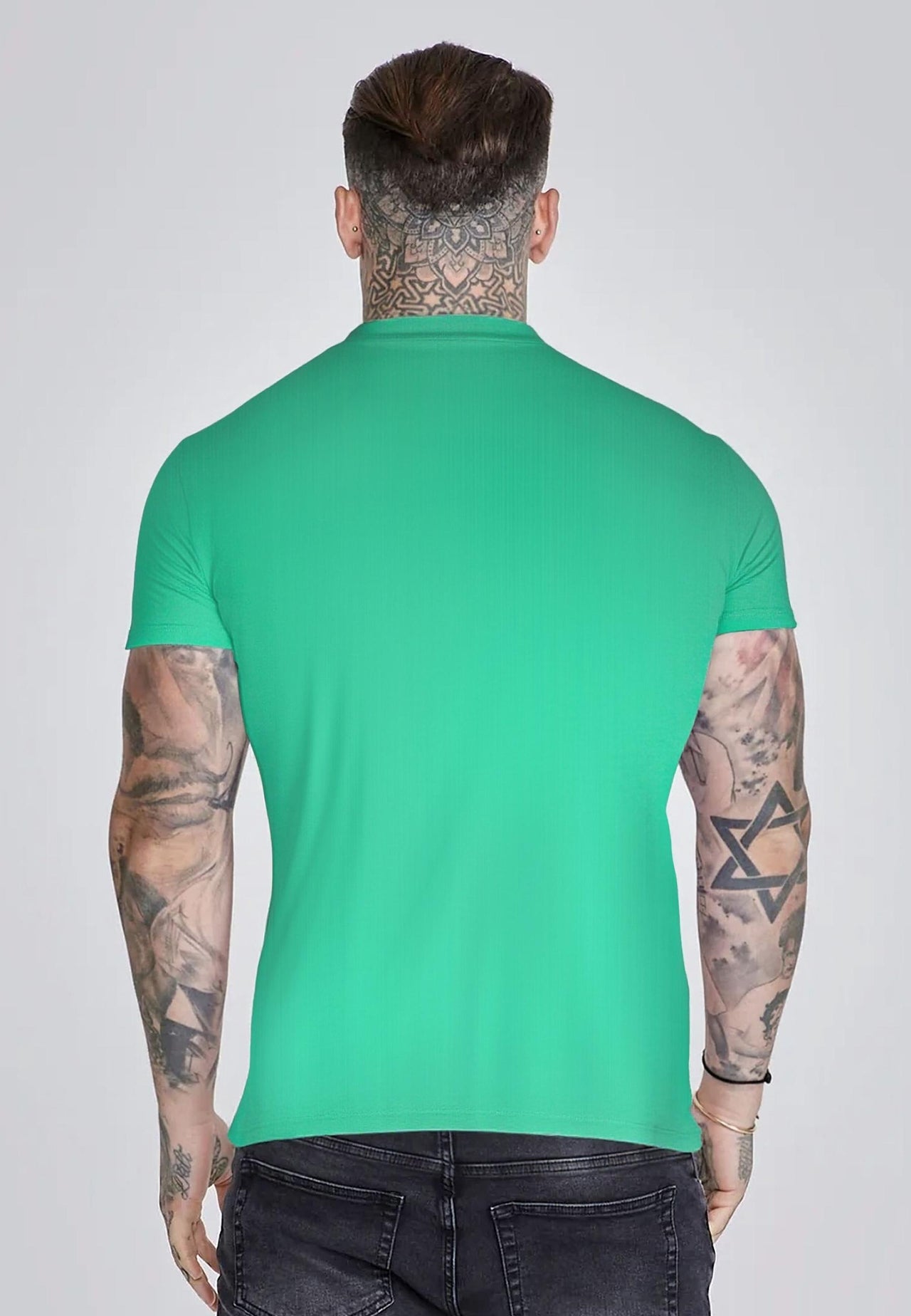 Green Essentials T-Shirt (3)