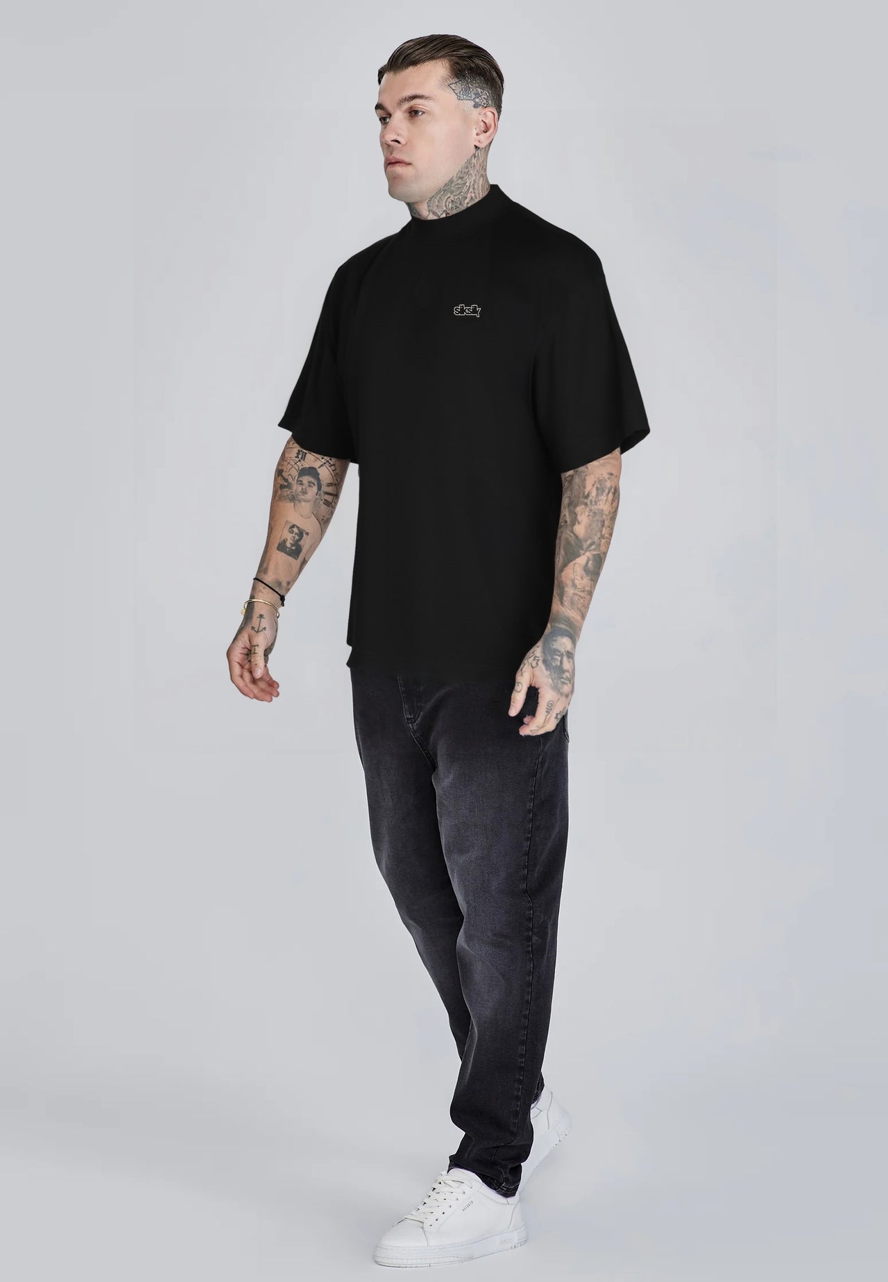 Black Graphic T-Shirt (3)