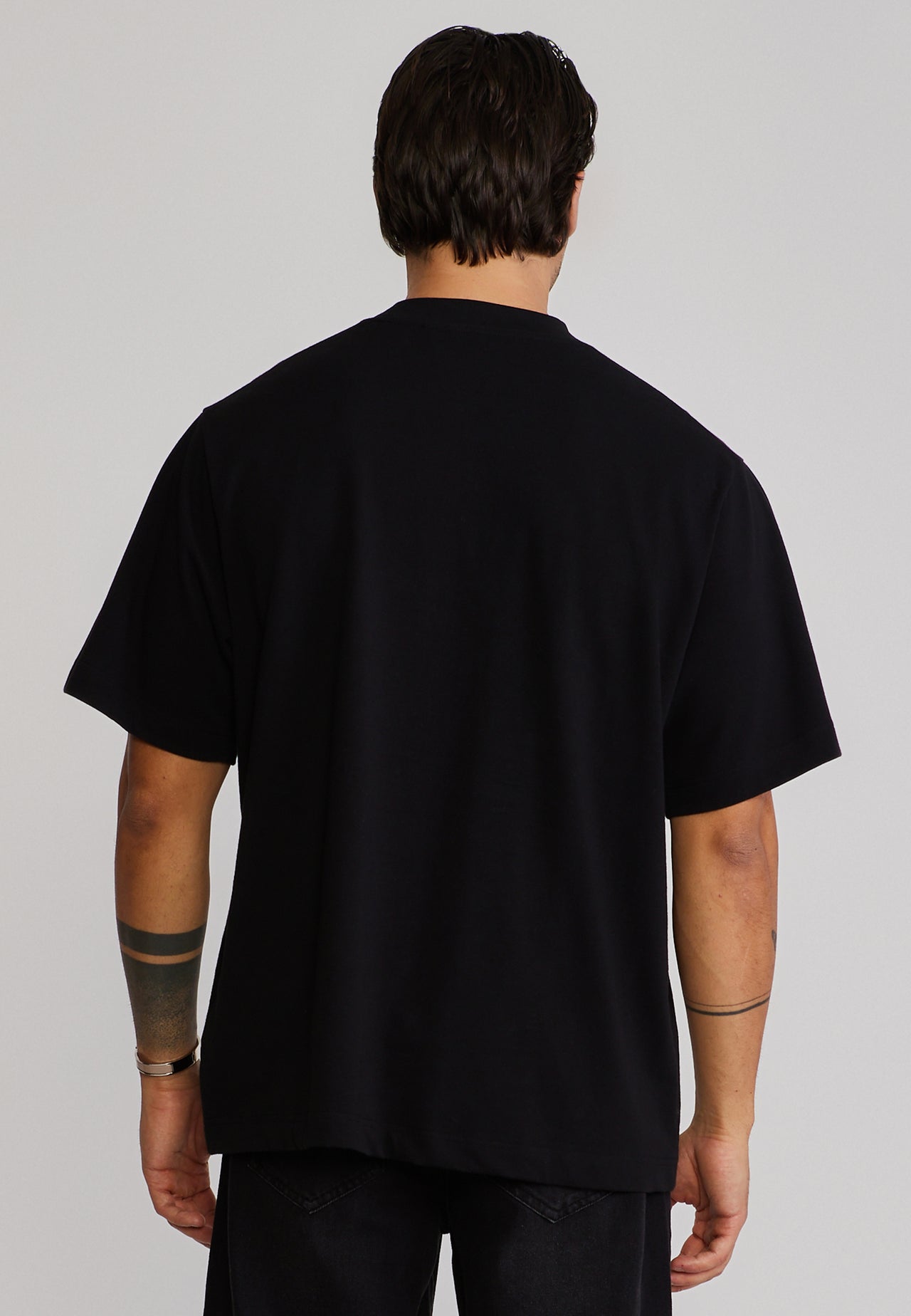 Black Graphic T-Shirt (4)