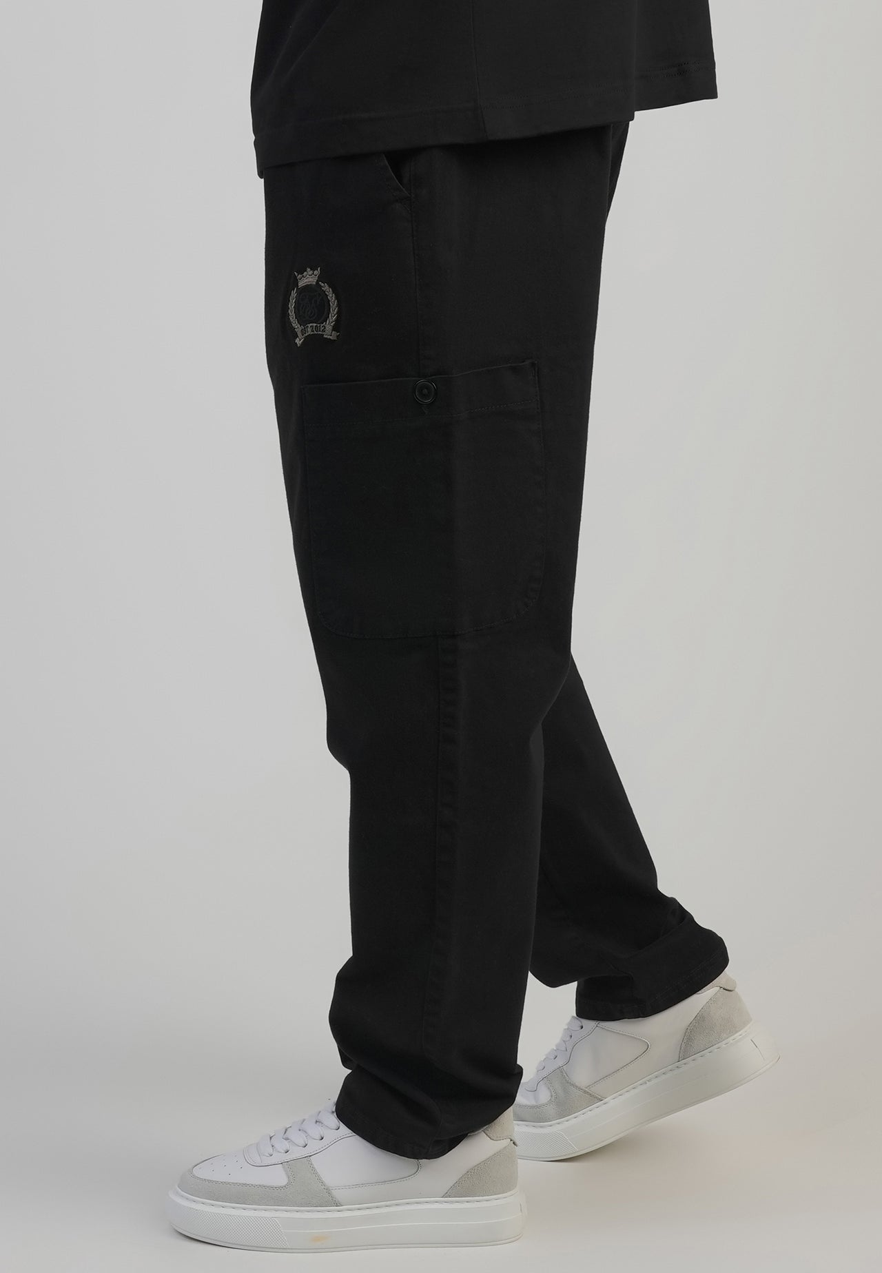 Black Loose Fit Cargos (1)