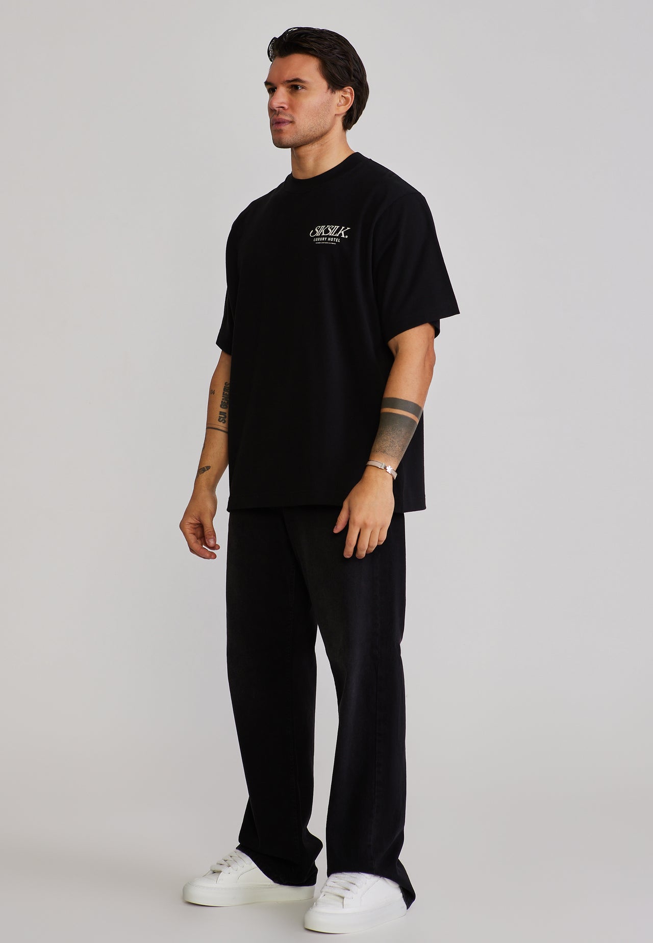 Black Graphic T-Shirt (4)