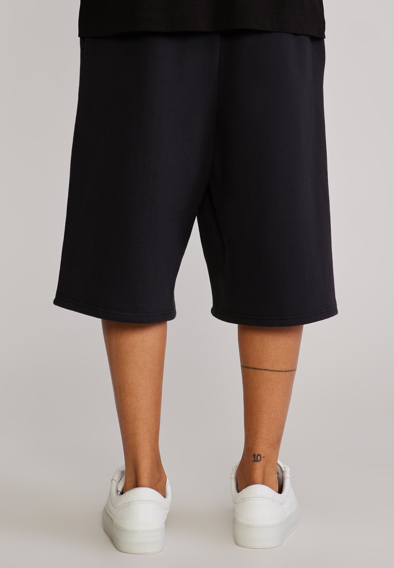 Black Crest Shorts (4)