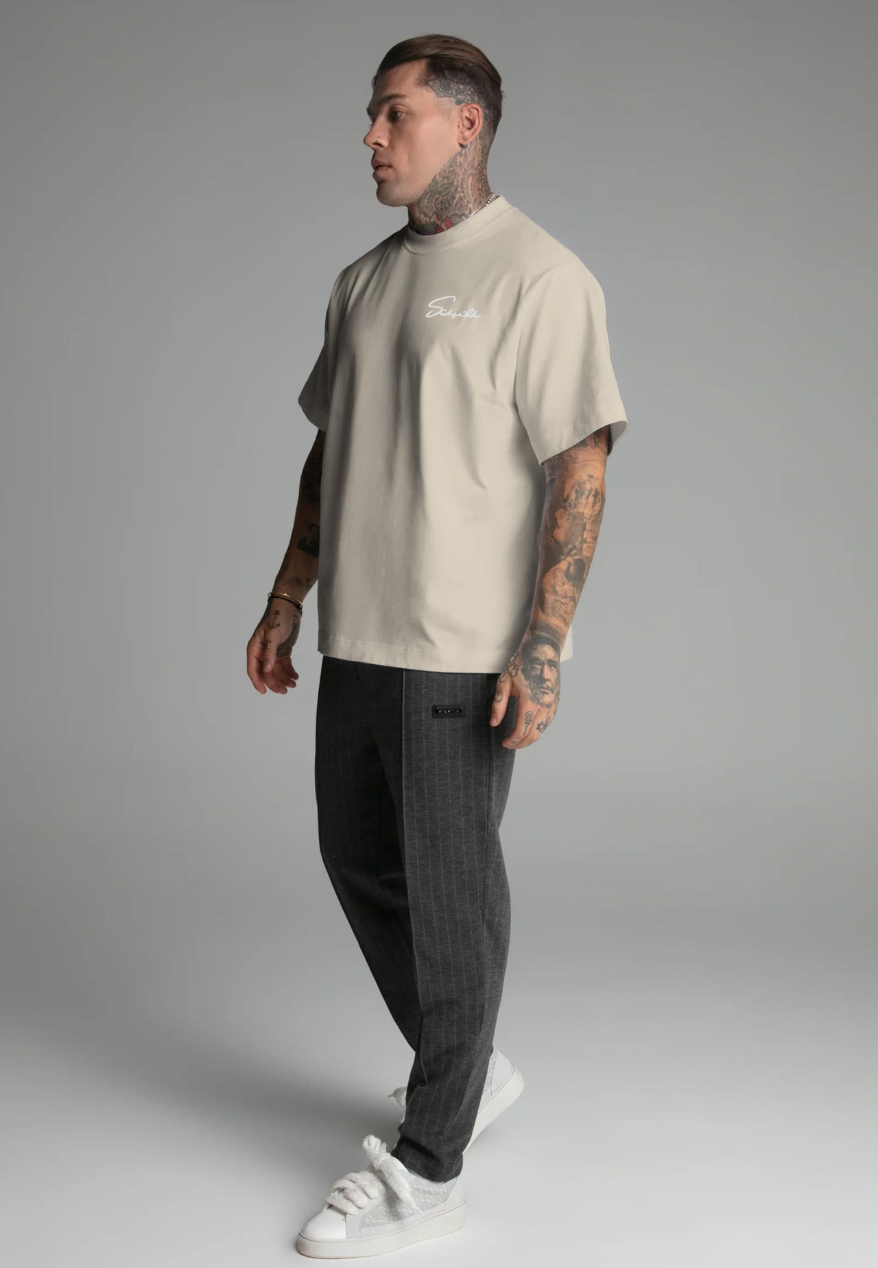 Ecru Script T-Shirt (4)