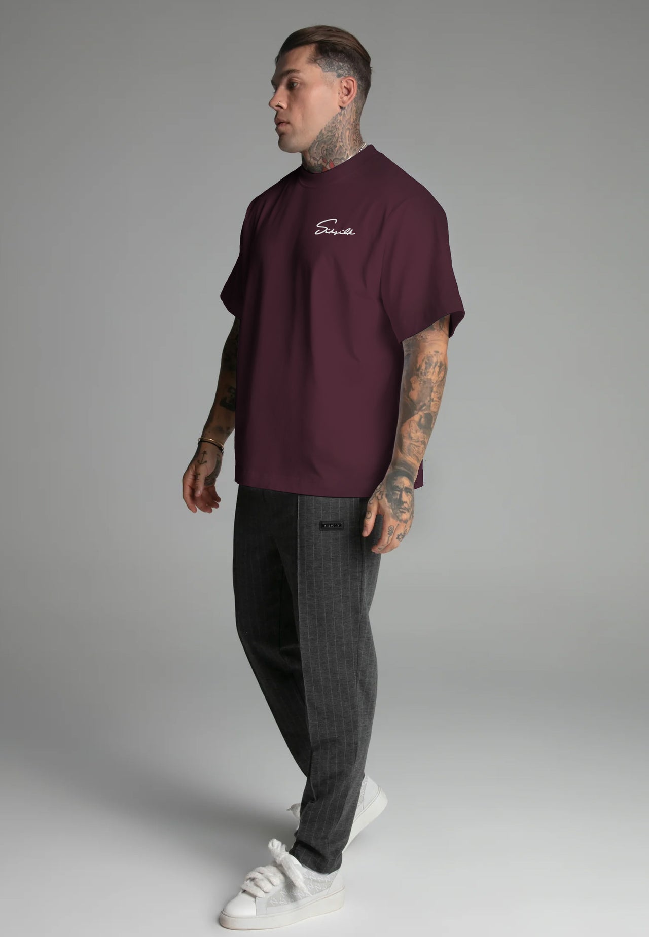 Burgundy Script T-Shirt (4)