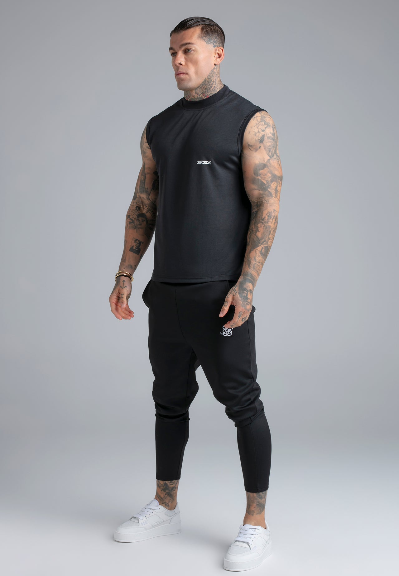 Black Sleeveless T-Shirt (3)