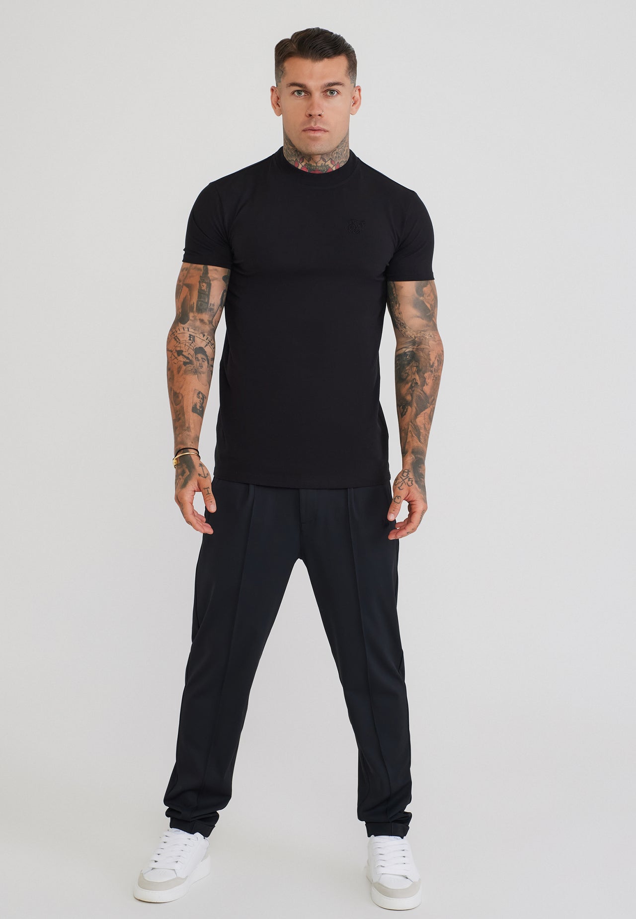 Black Muscle Fit T-Shirt (2)