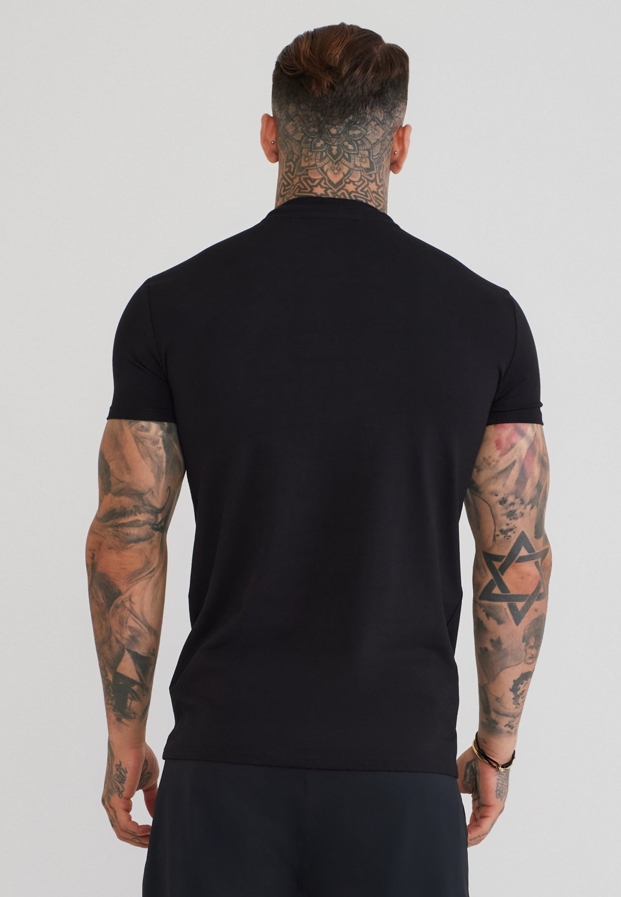 Black Muscle Fit T-Shirt (4)