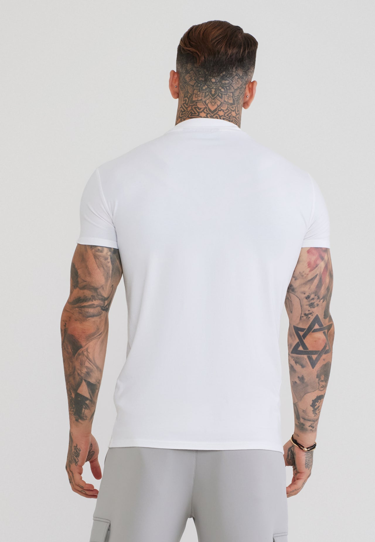 White Muscle Fit T-Shirt (4)