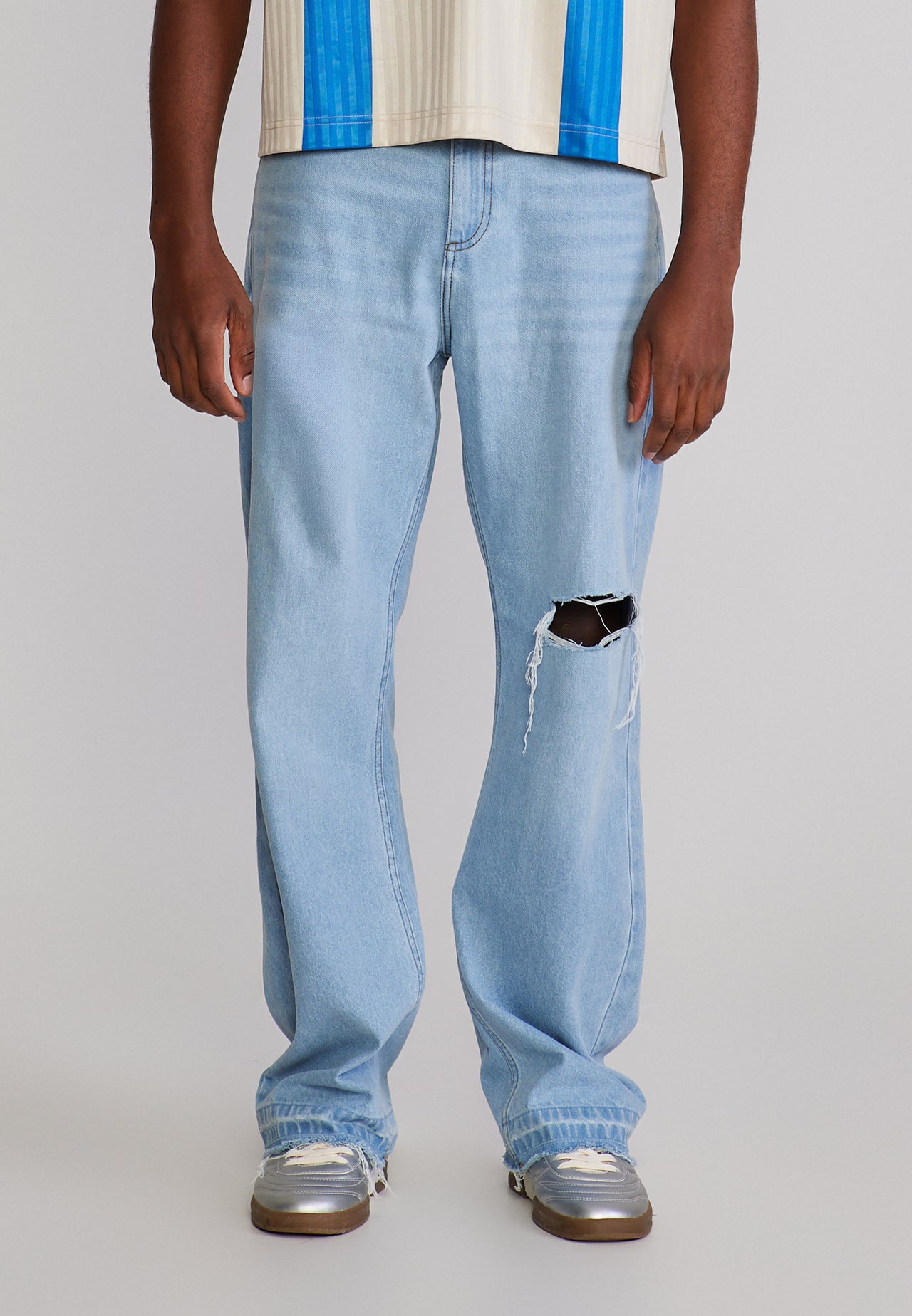 Washed Light Blue Distressed Loose Fit Jeans
