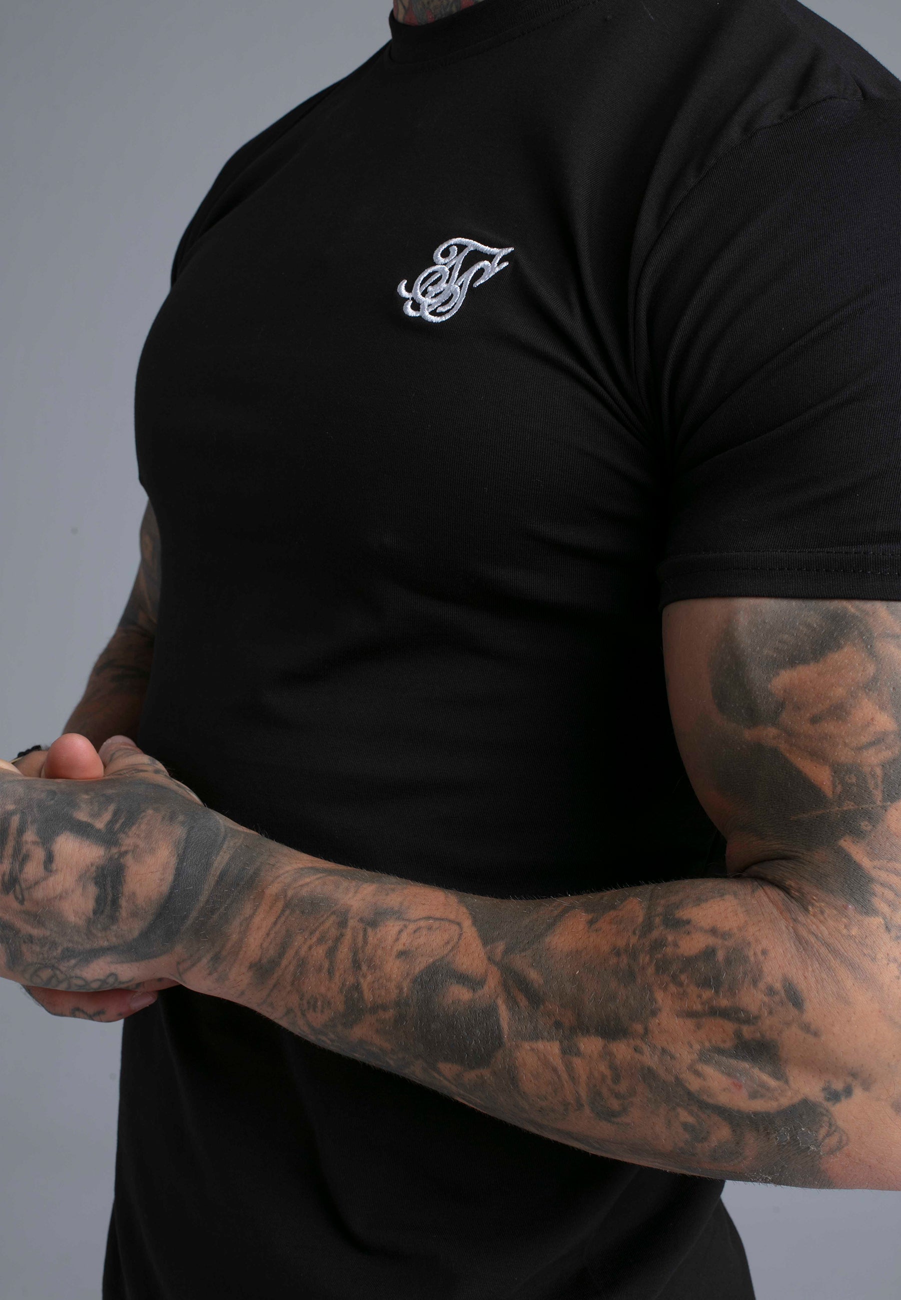 SikSilk Mens Black Essentials T-Shirt | SikSilk UK