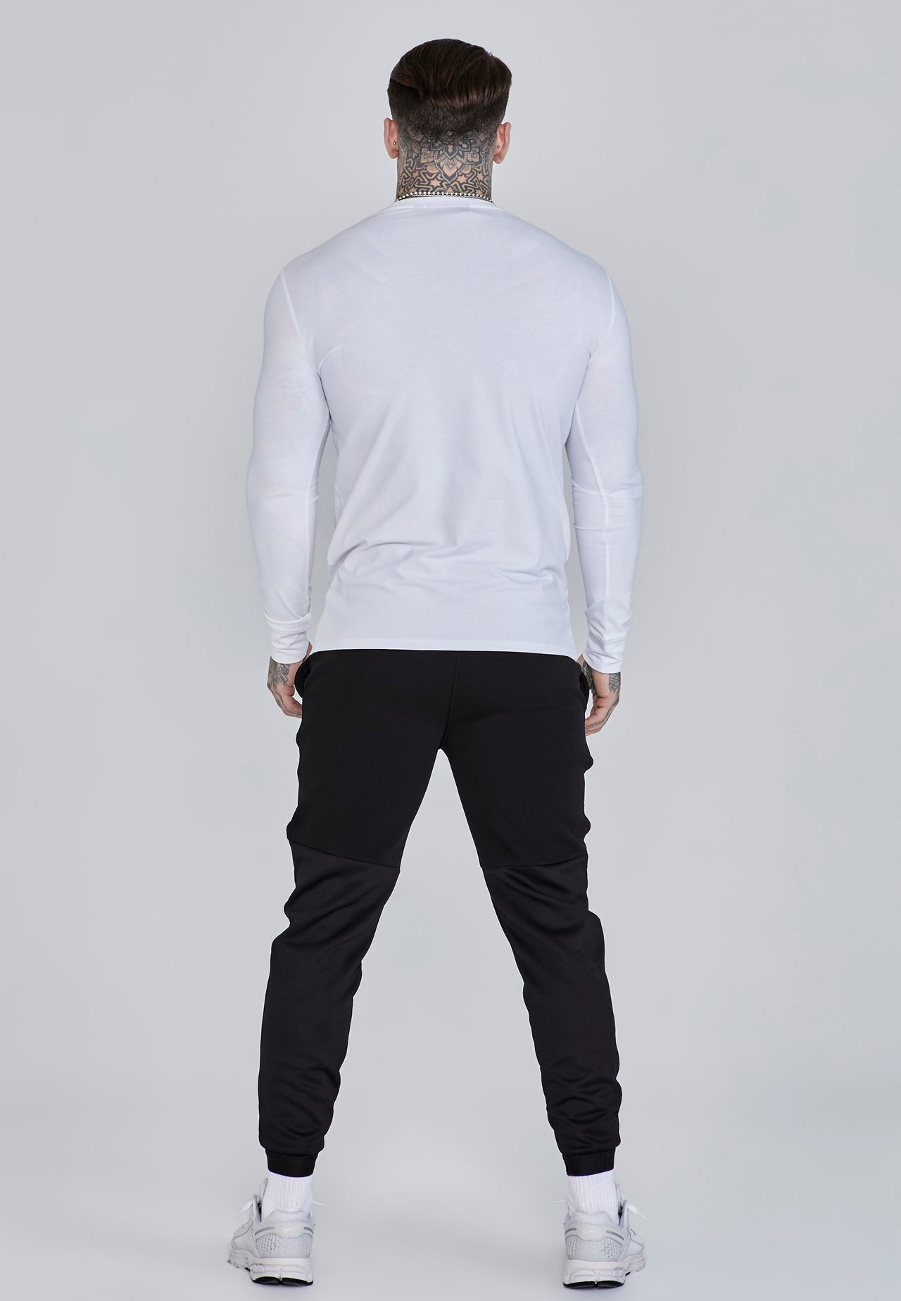 White Essentials Long Sleeve T-Shirt (4)