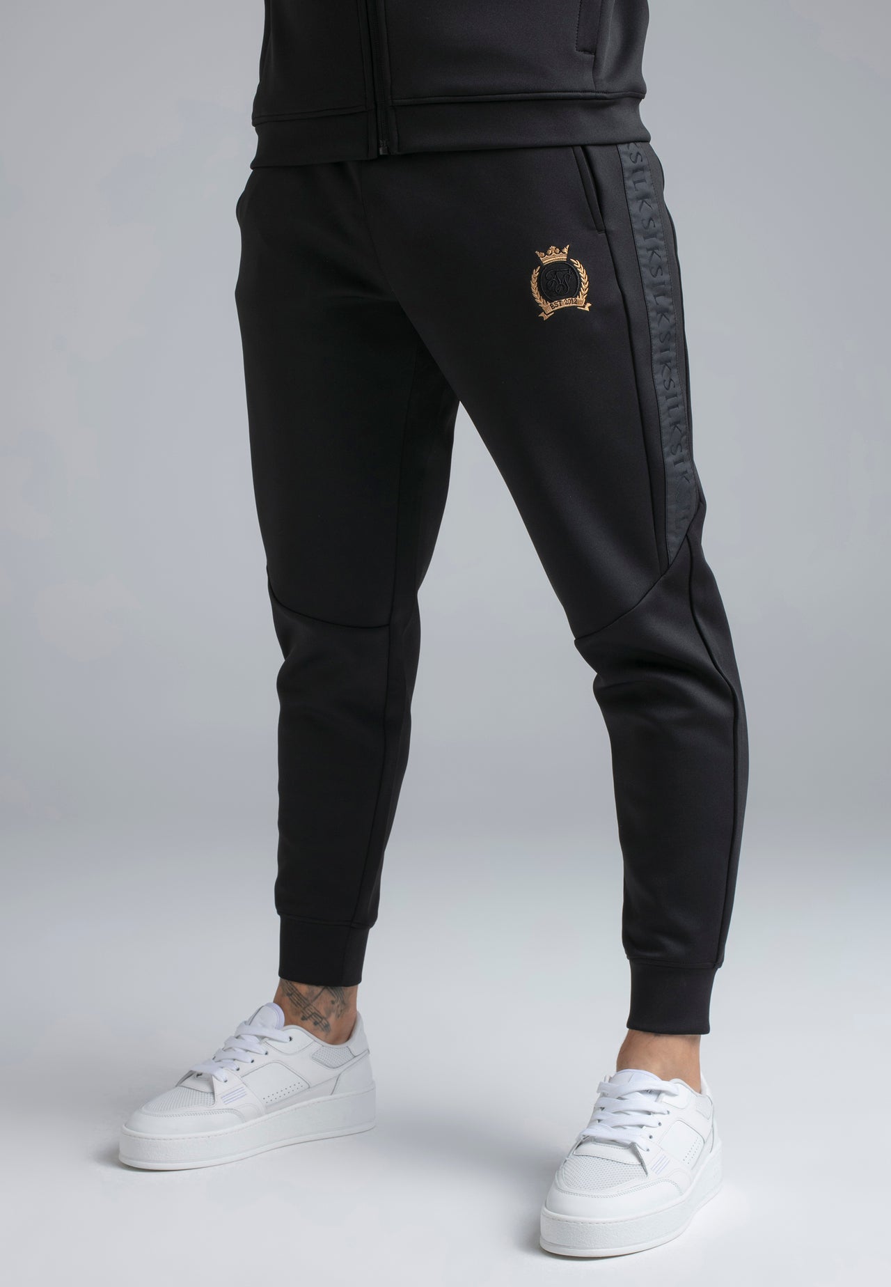 Black Hoodie and Joggers Set (2)