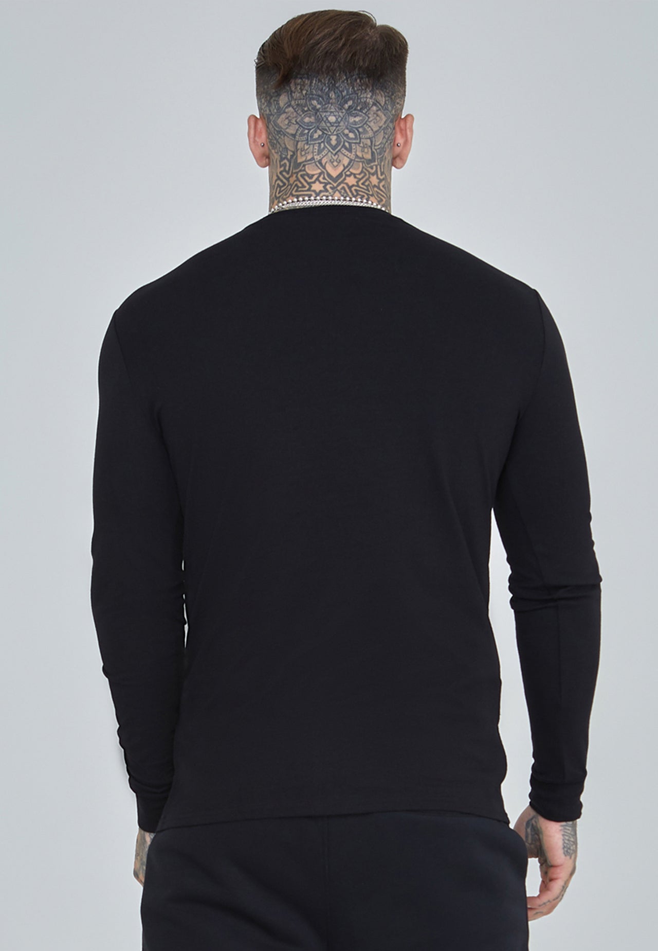 Black Essentials LS T-Shirt (4)