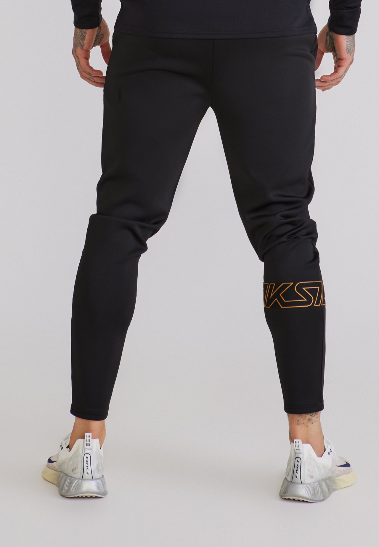 Black Dynamic Joggers (4)