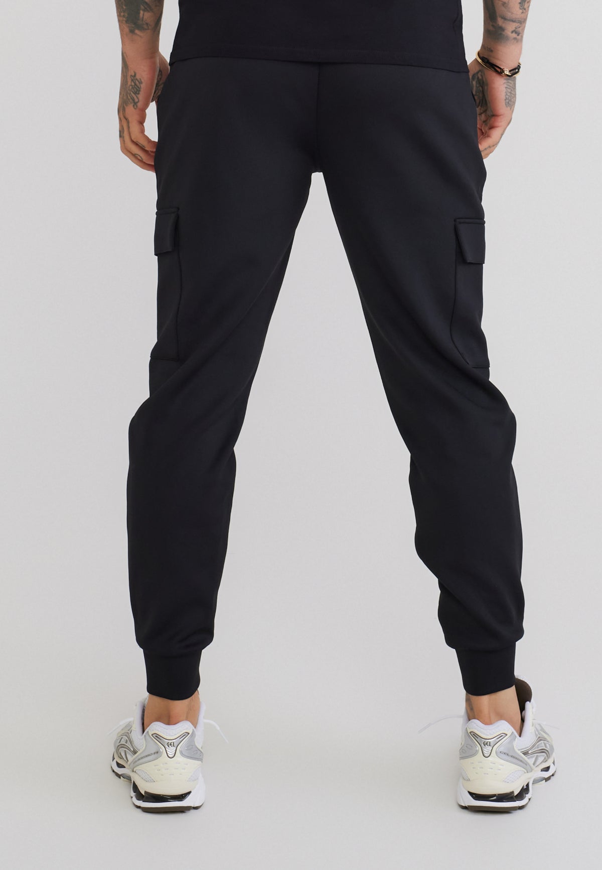 Muscle Fit Cargo Joggers (4)