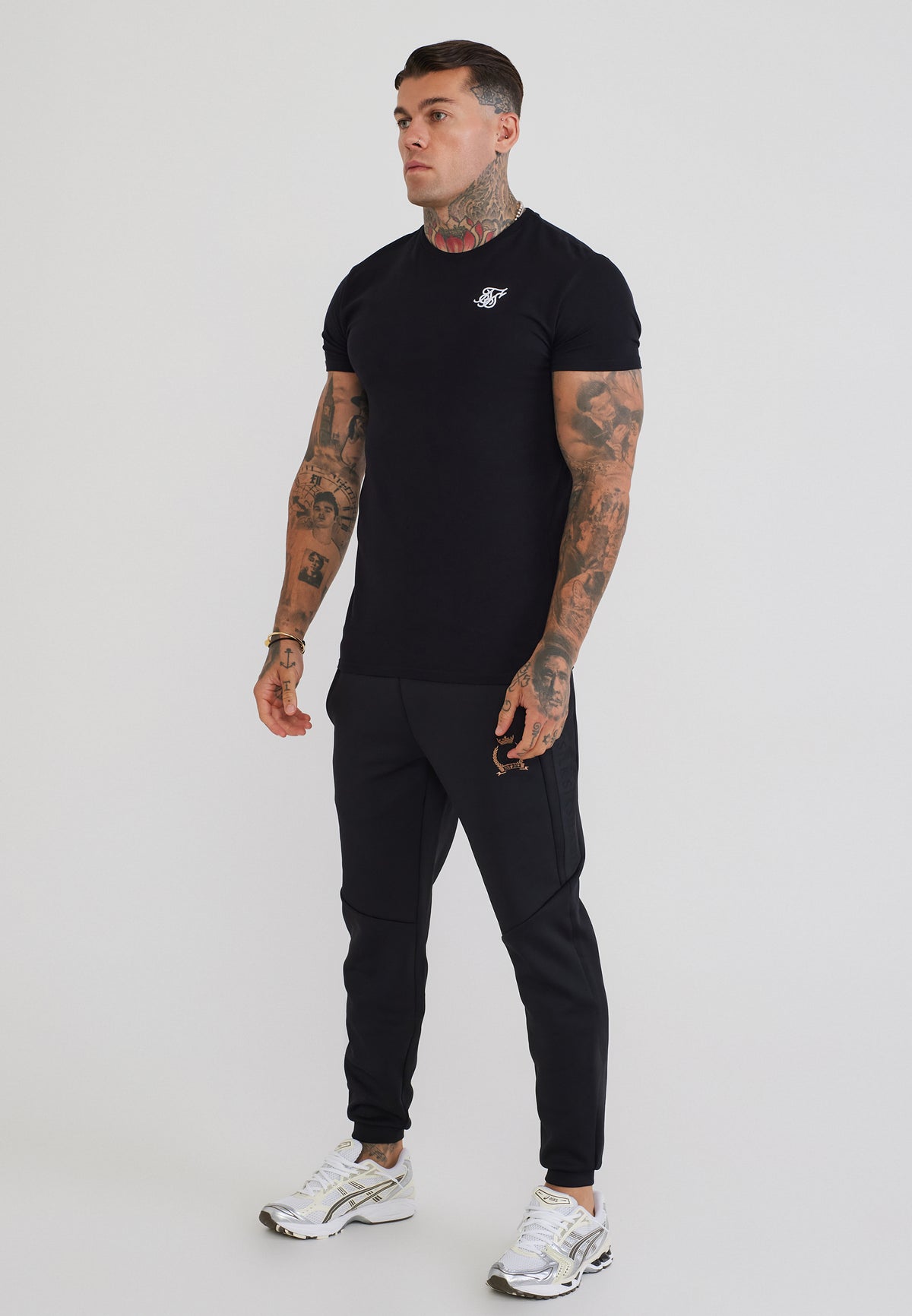 Muscle Fit Crest Joggers (3)