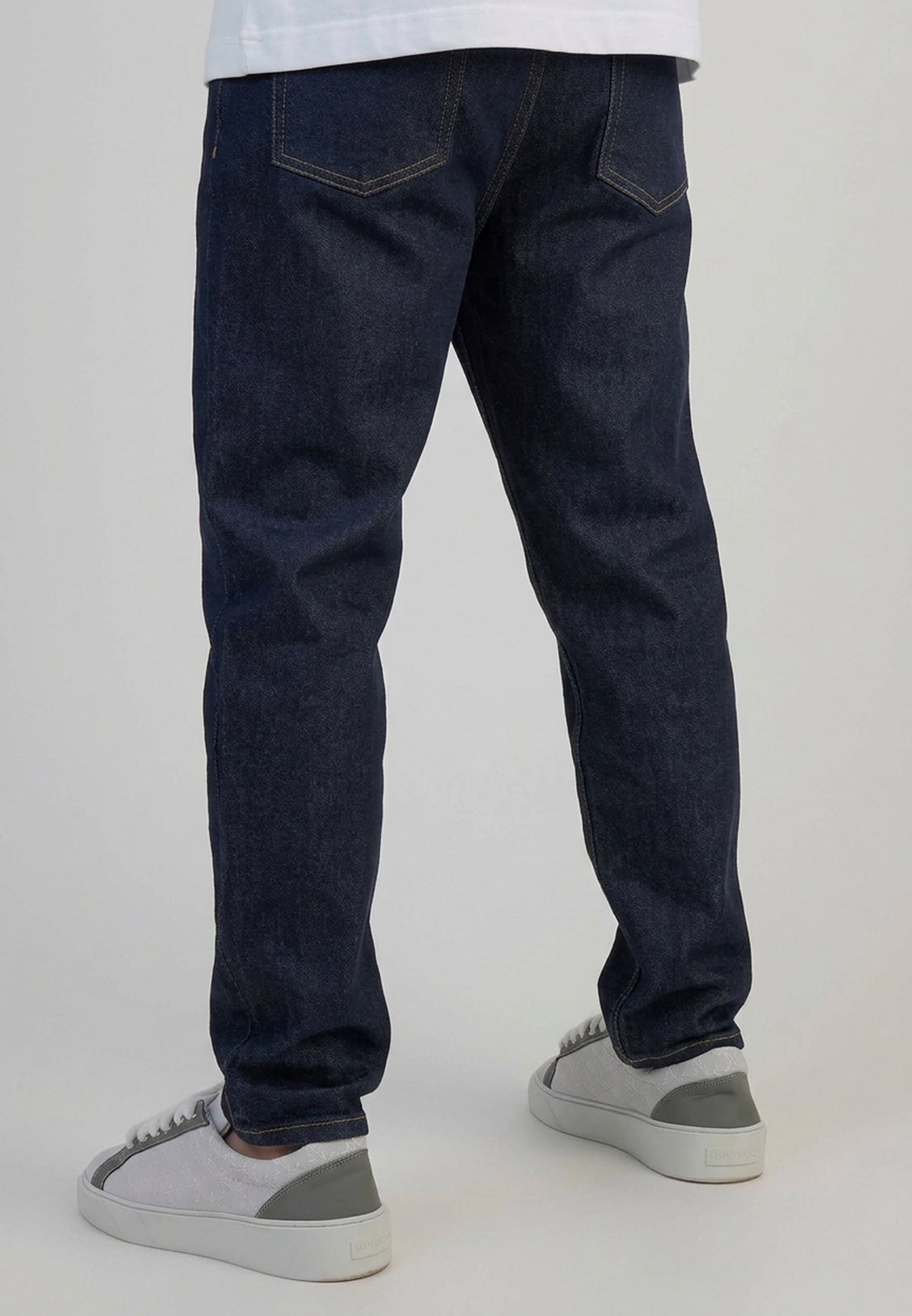 Tapered Jeans (2)