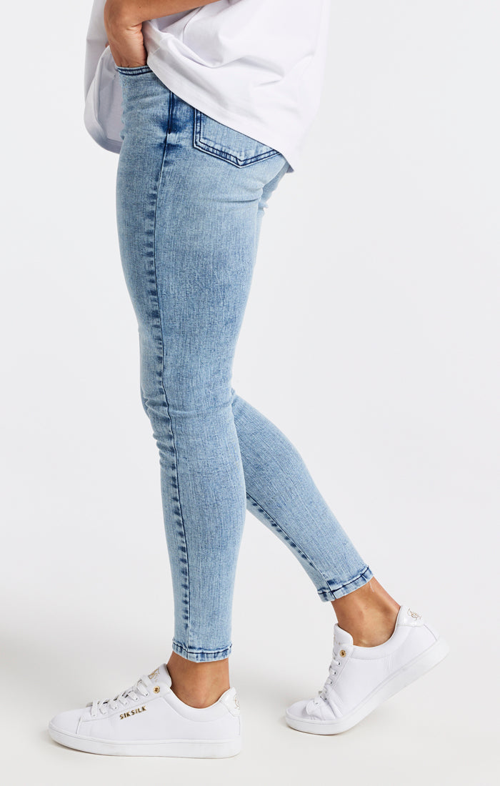 Light Wash Essential Skinny Denim Jean (1)