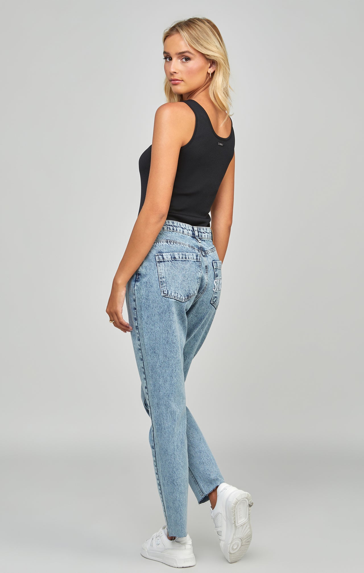 Black Ribbed Scoop Bodysuit (4)