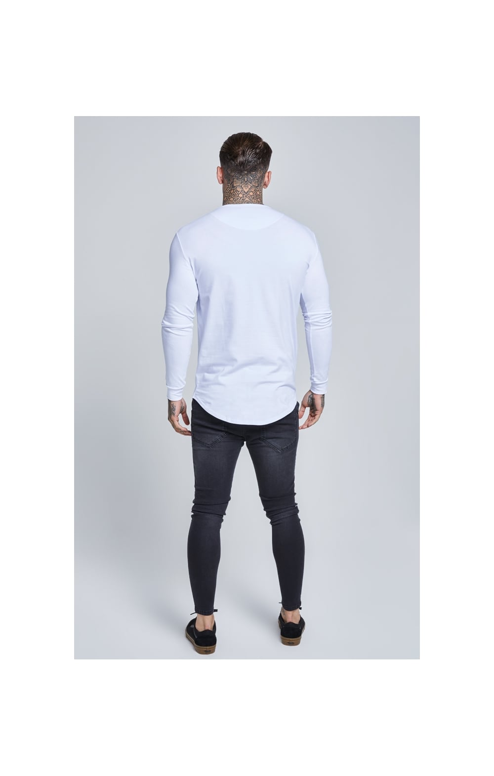 White Long Sleeve Muscle Fit T-Shirt (4)