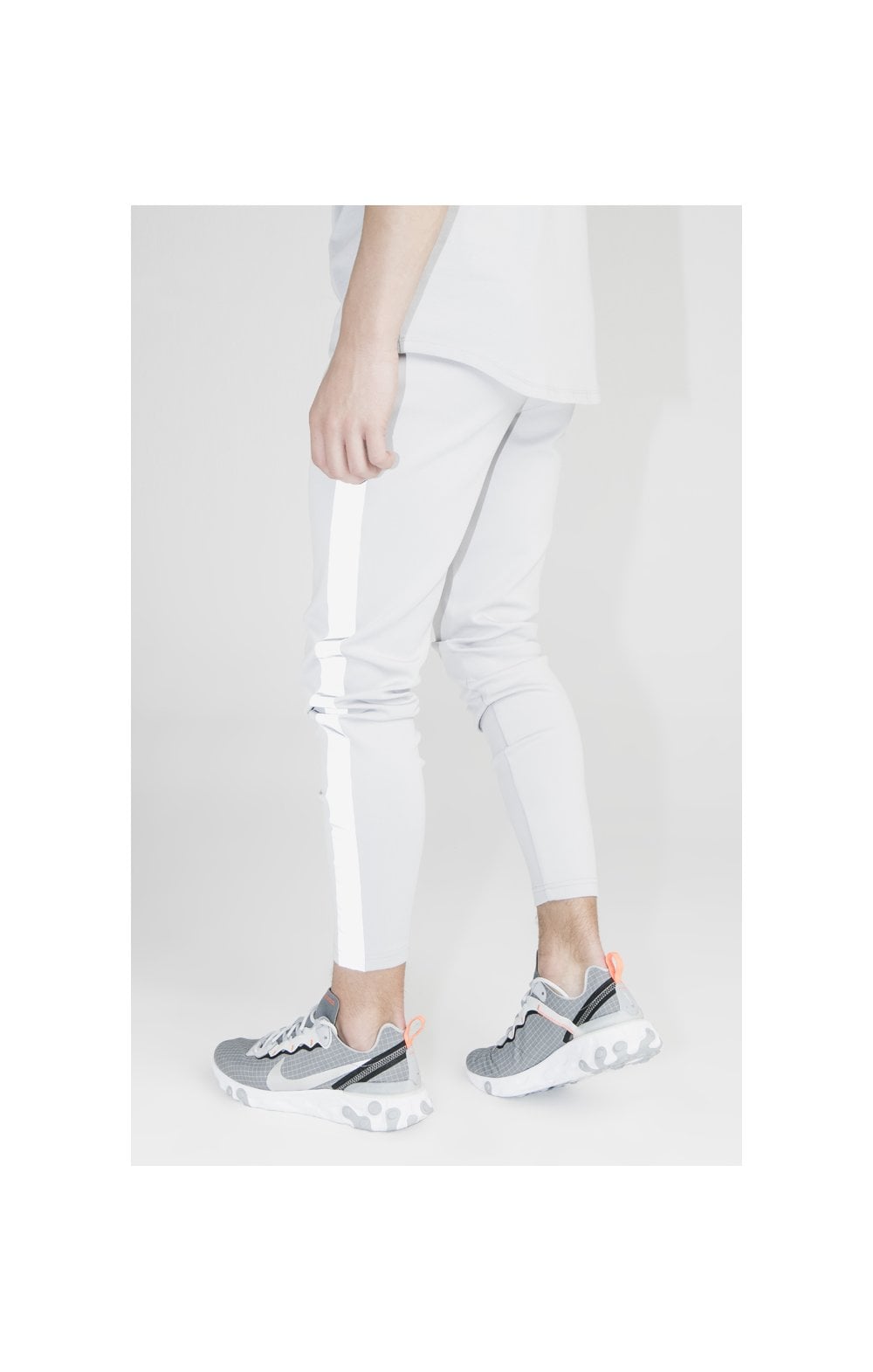 Load image into Gallery viewer, Illusive London Reflect Joggers - Grey (3)