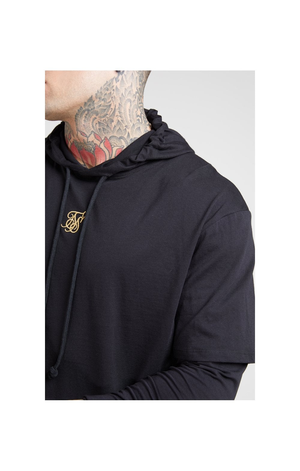 Load image into Gallery viewer, SikSilk L/S Essential Undergarment Cuff Tee - Black &amp; Gold (1)