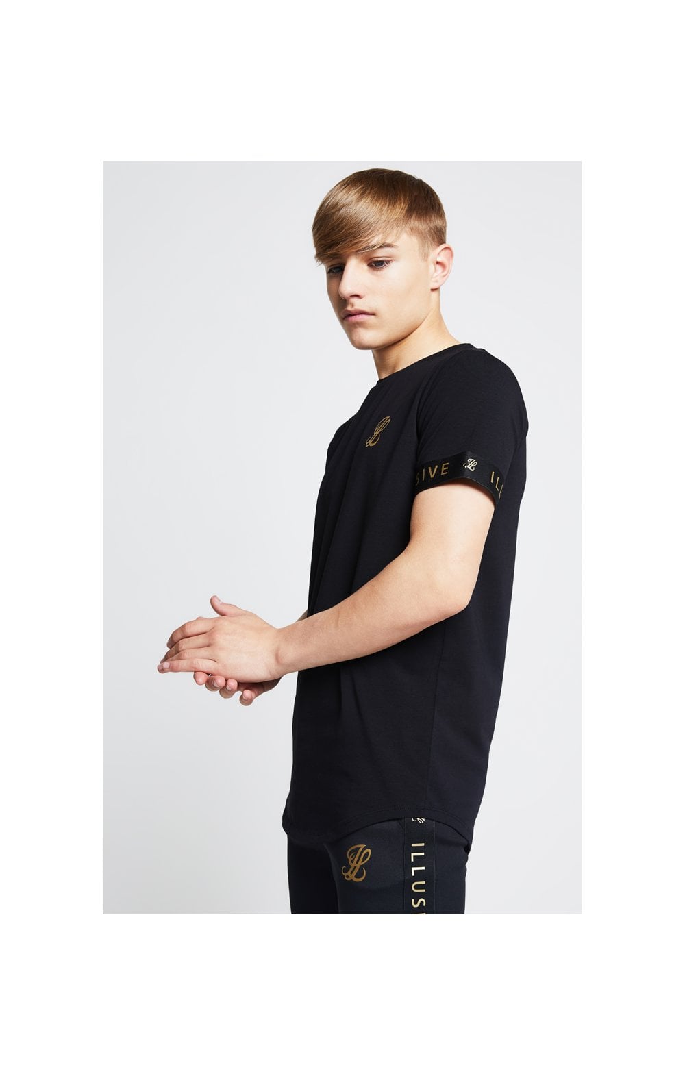 Load image into Gallery viewer, Illusive London Tech Tee - Black (2)