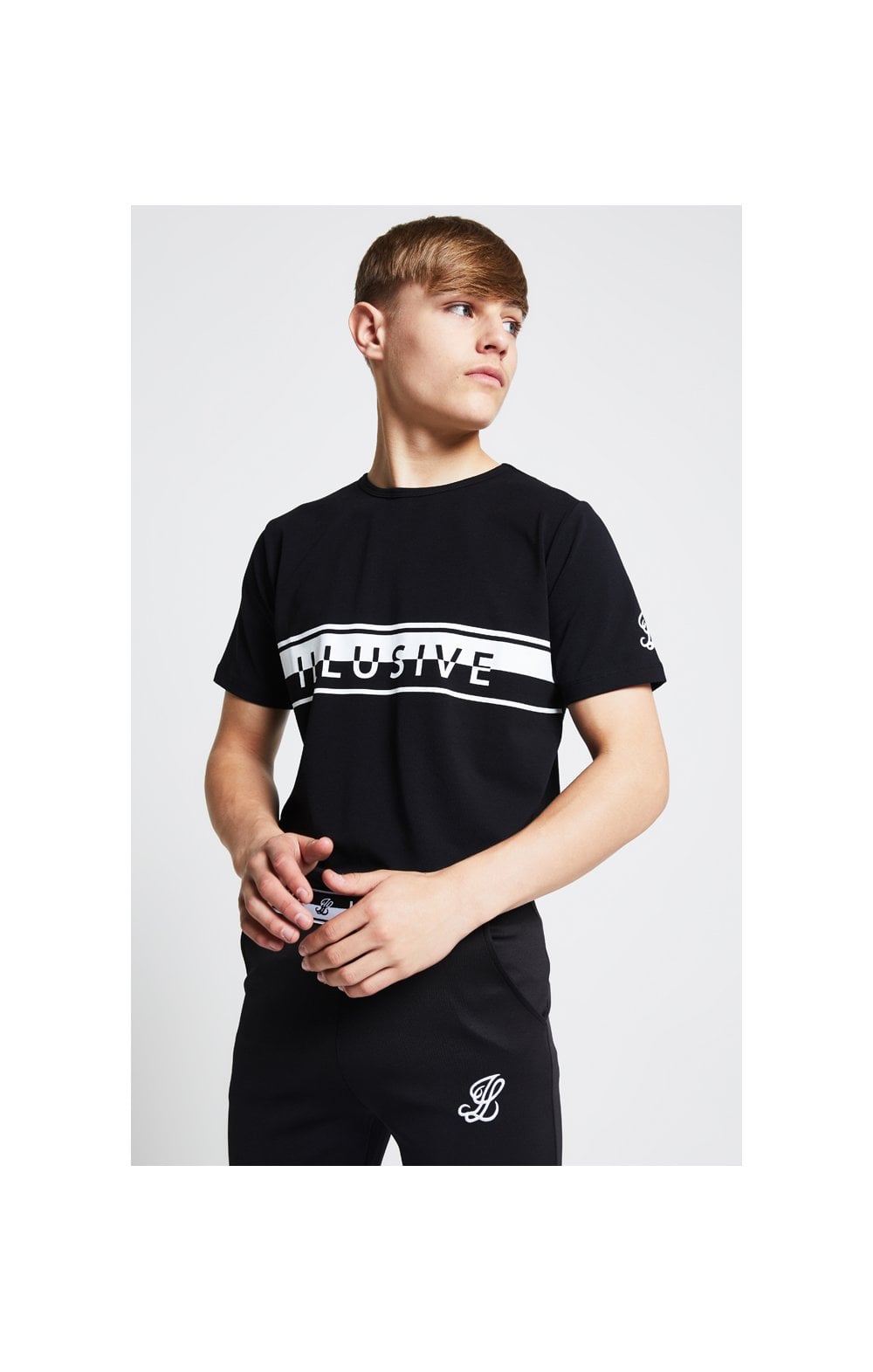 Illusive London Tee – Black (2)