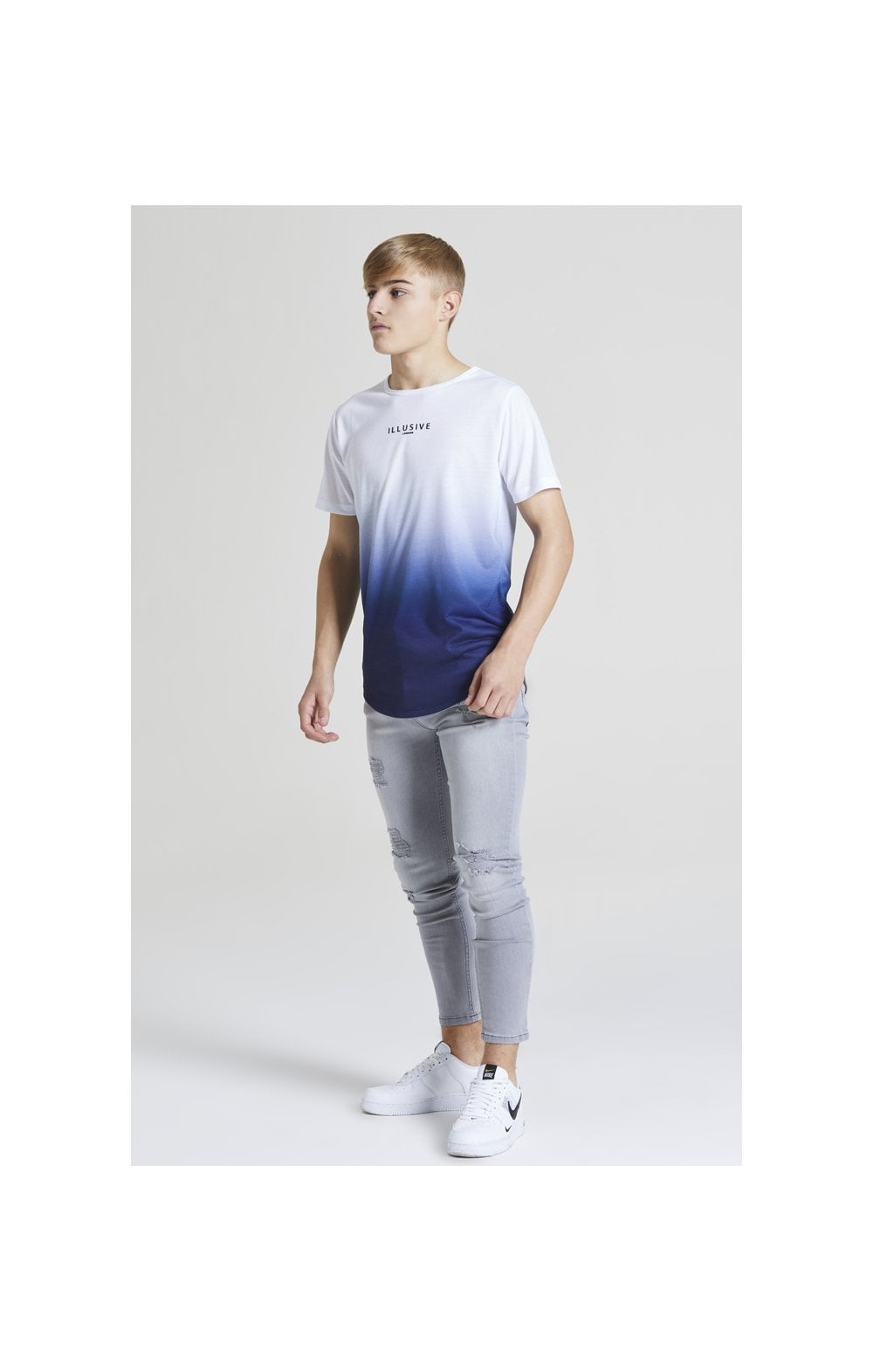 Illusive London Core Fade Tee – White & Navy (3)