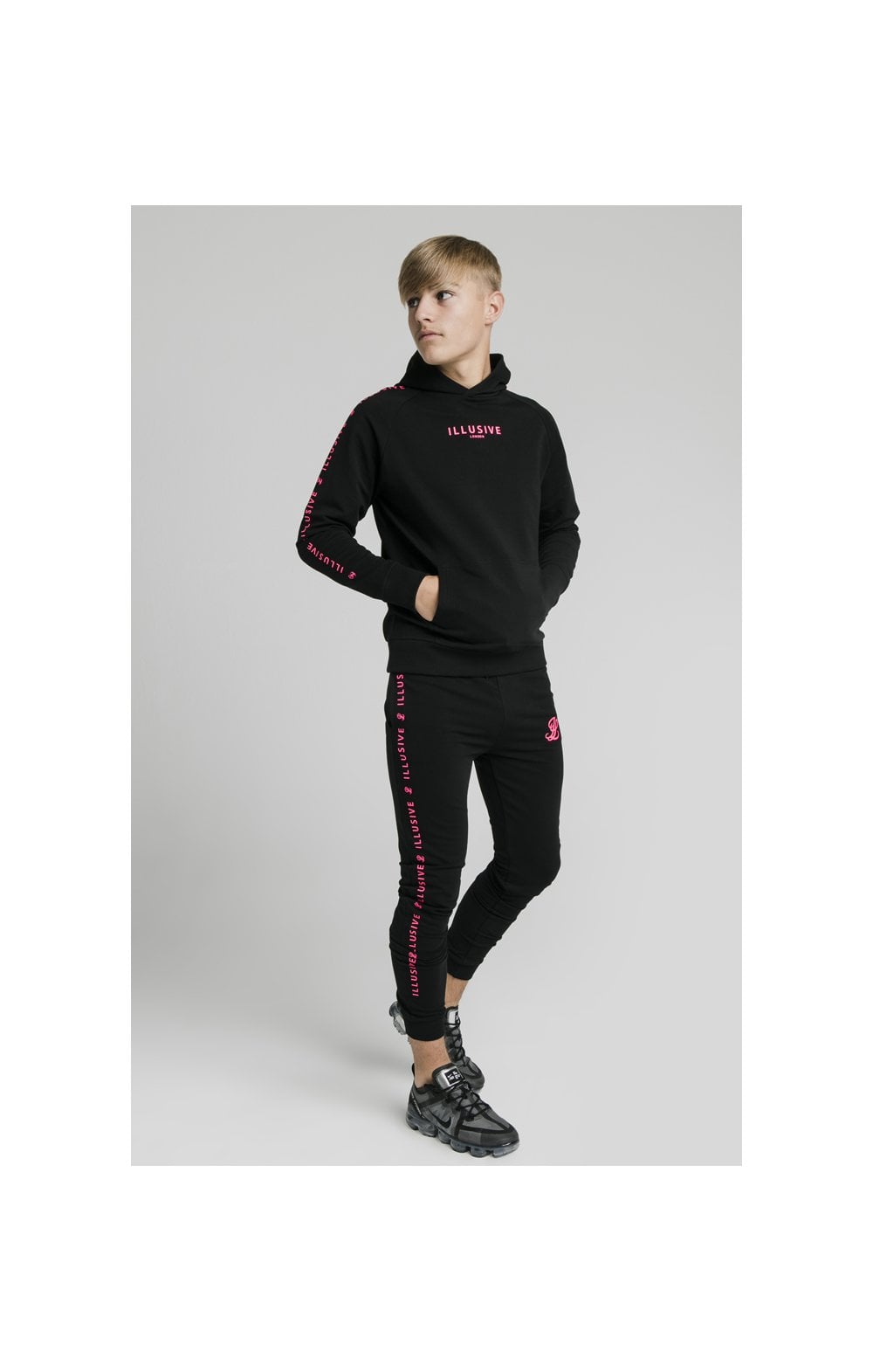 Illusive London Cuffed Joggers – Black & Pink (4)